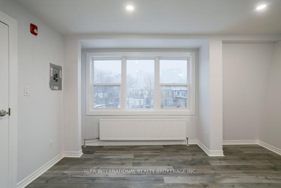 Photo 3 of Unit 302, 210 Carlton Street, Toronto, Cabbagetown-South St. James Town — HOMEH