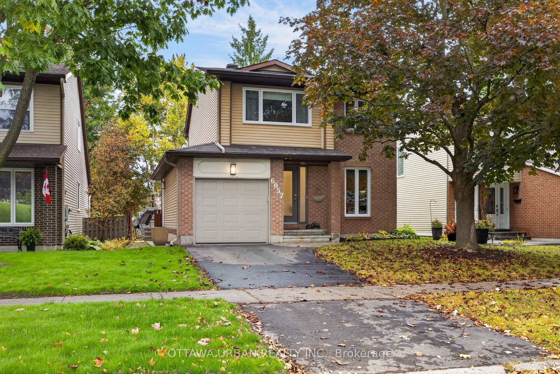 Photo 1 of 6057 Willowbark Drive, Ottawa, Chapel Hill — HOMEH