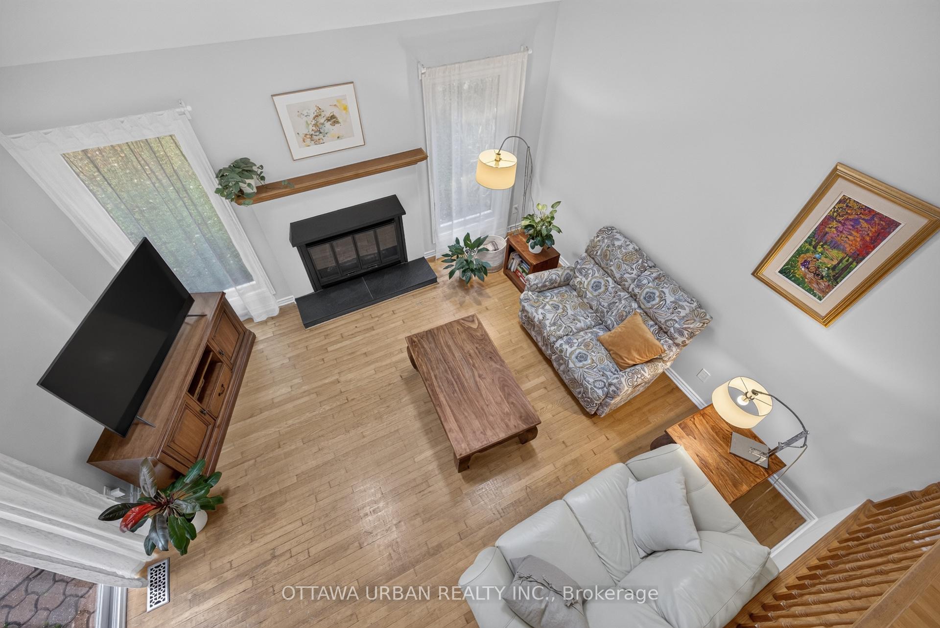 Photo 14 of 6057 Willowbark Drive, Ottawa, Chapel Hill — HOMEH