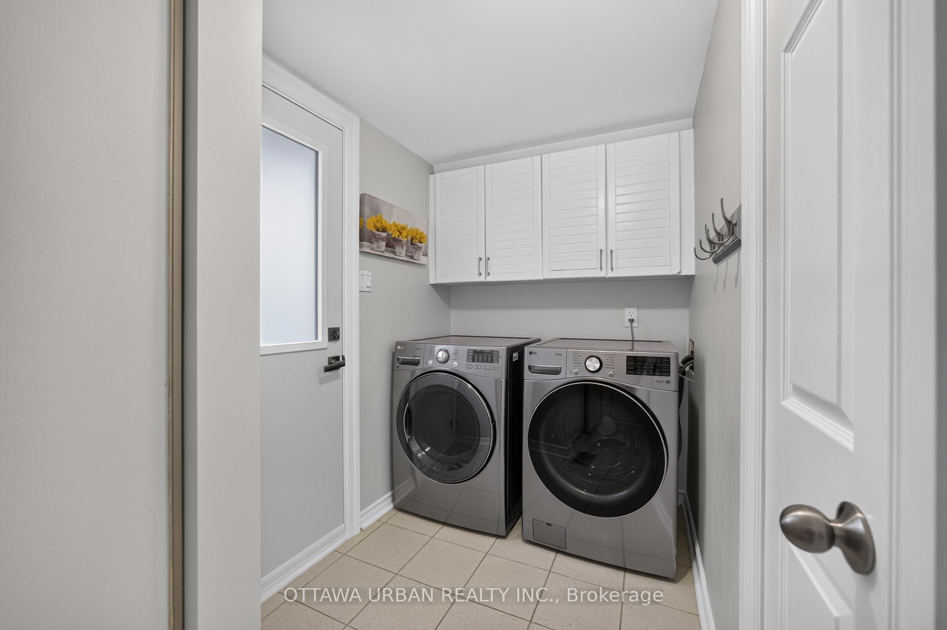 Photo 16 of 6057 Willowbark Drive, Ottawa, Chapel Hill — HOMEH