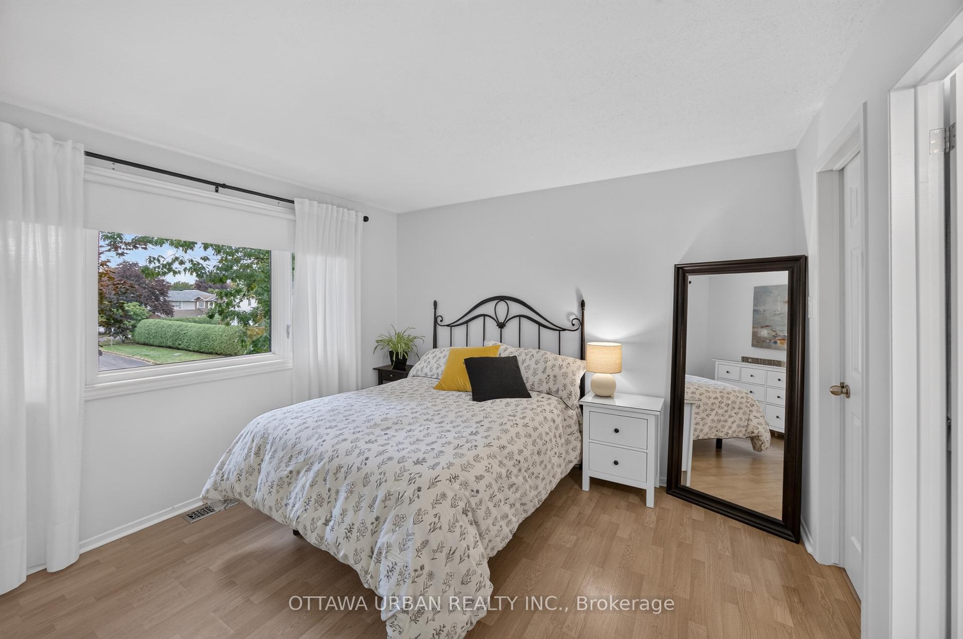 Photo 18 of 6057 Willowbark Drive, Ottawa, Chapel Hill — HOMEH
