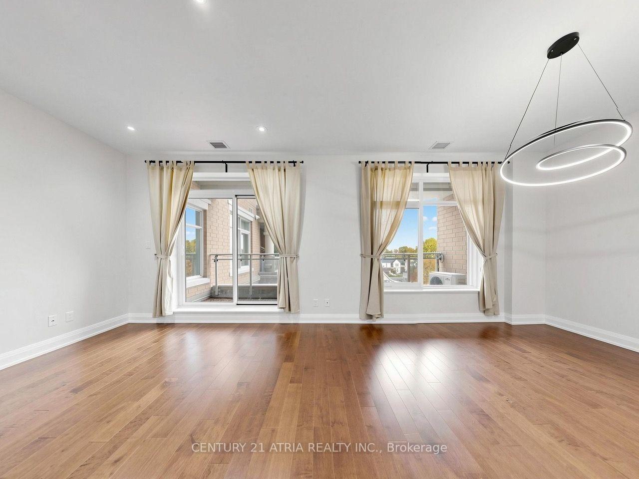 Photo 6 of Unit 512, 15277 Yonge Street, Aurora, Aurora Village — HOMEH