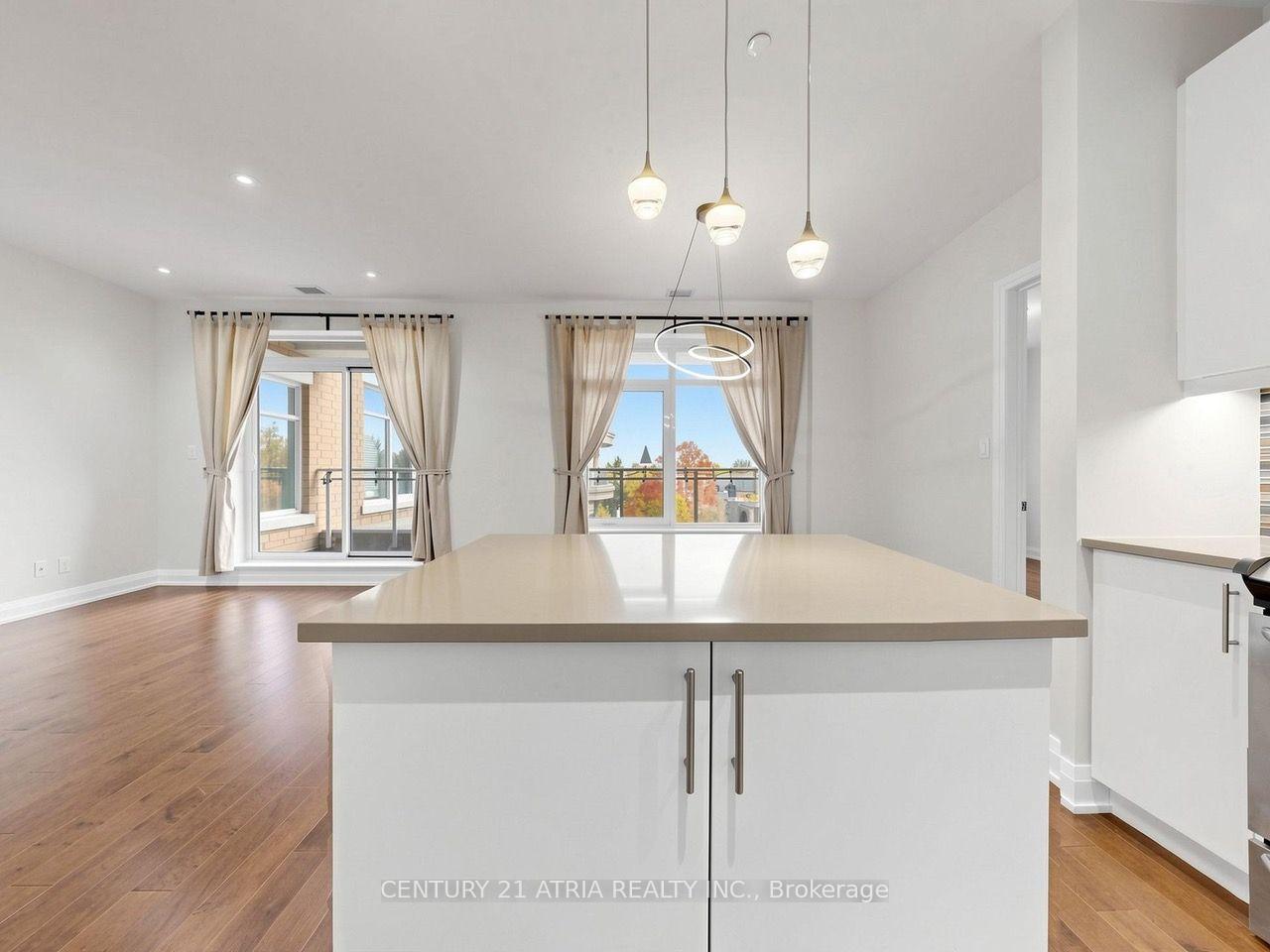 Photo 11 of Unit 512, 15277 Yonge Street, Aurora, Aurora Village — HOMEH