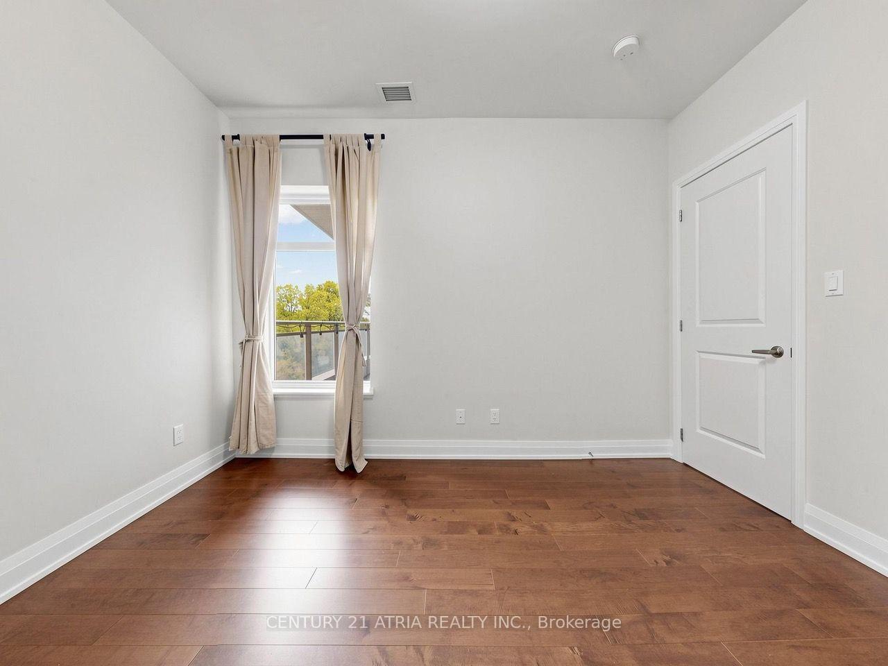 Photo 23 of Unit 512, 15277 Yonge Street, Aurora, Aurora Village — HOMEH