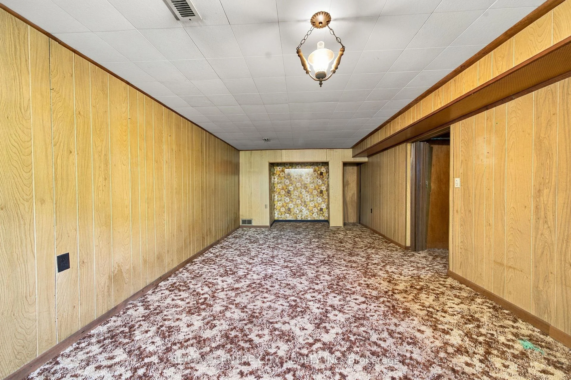 Photo 46 of 740 Dunboyne Crescent, London, North H — HOMEH