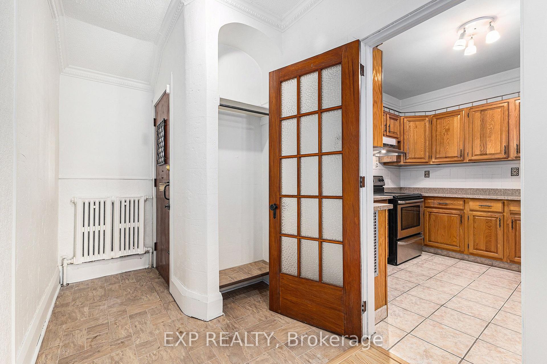 Photo 12 of 16 Lakeview Terrace, Ottawa, Dows Lake — HOMEH