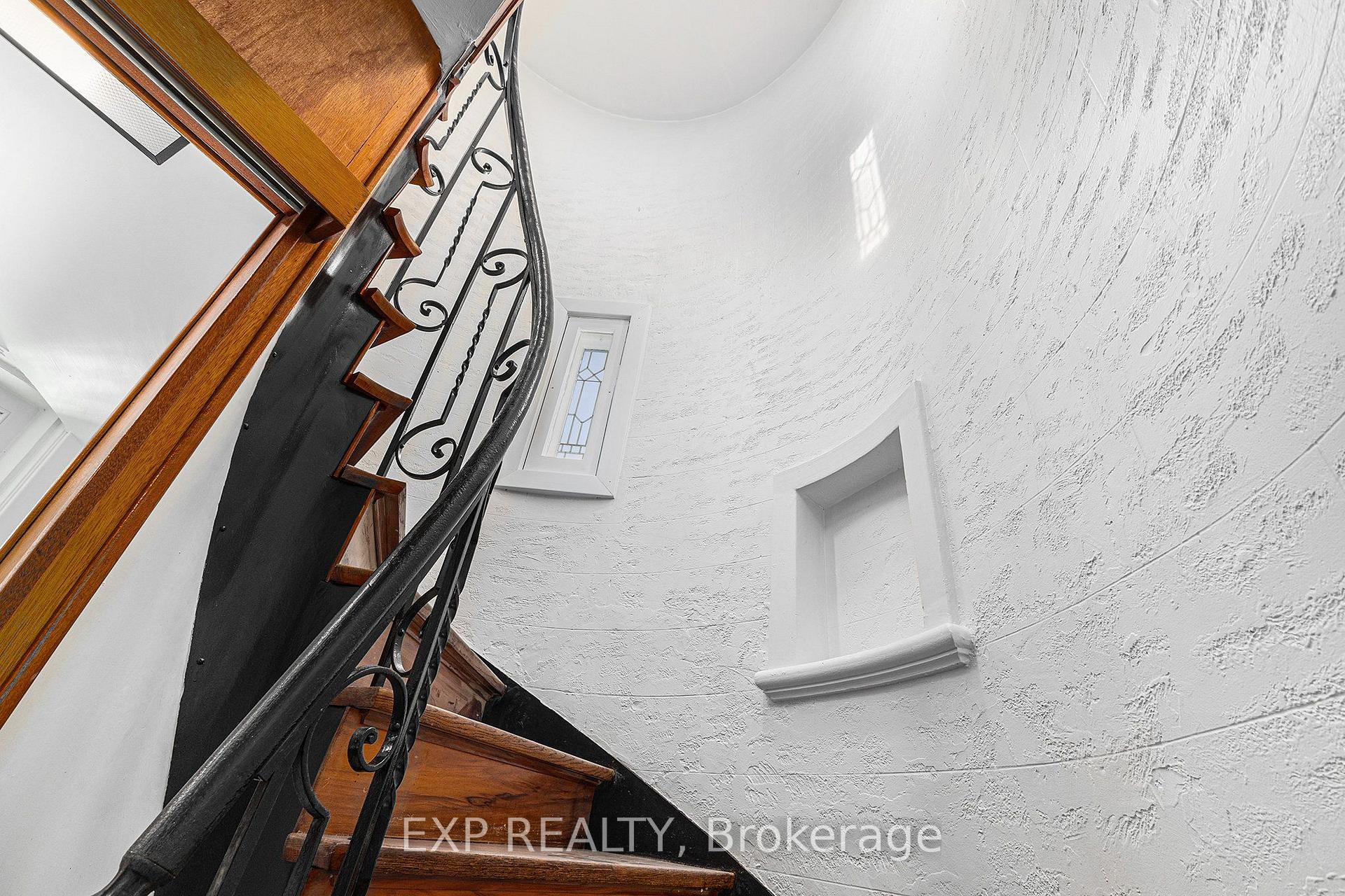 Photo 13 of 16 Lakeview Terrace, Ottawa, Dows Lake — HOMEH