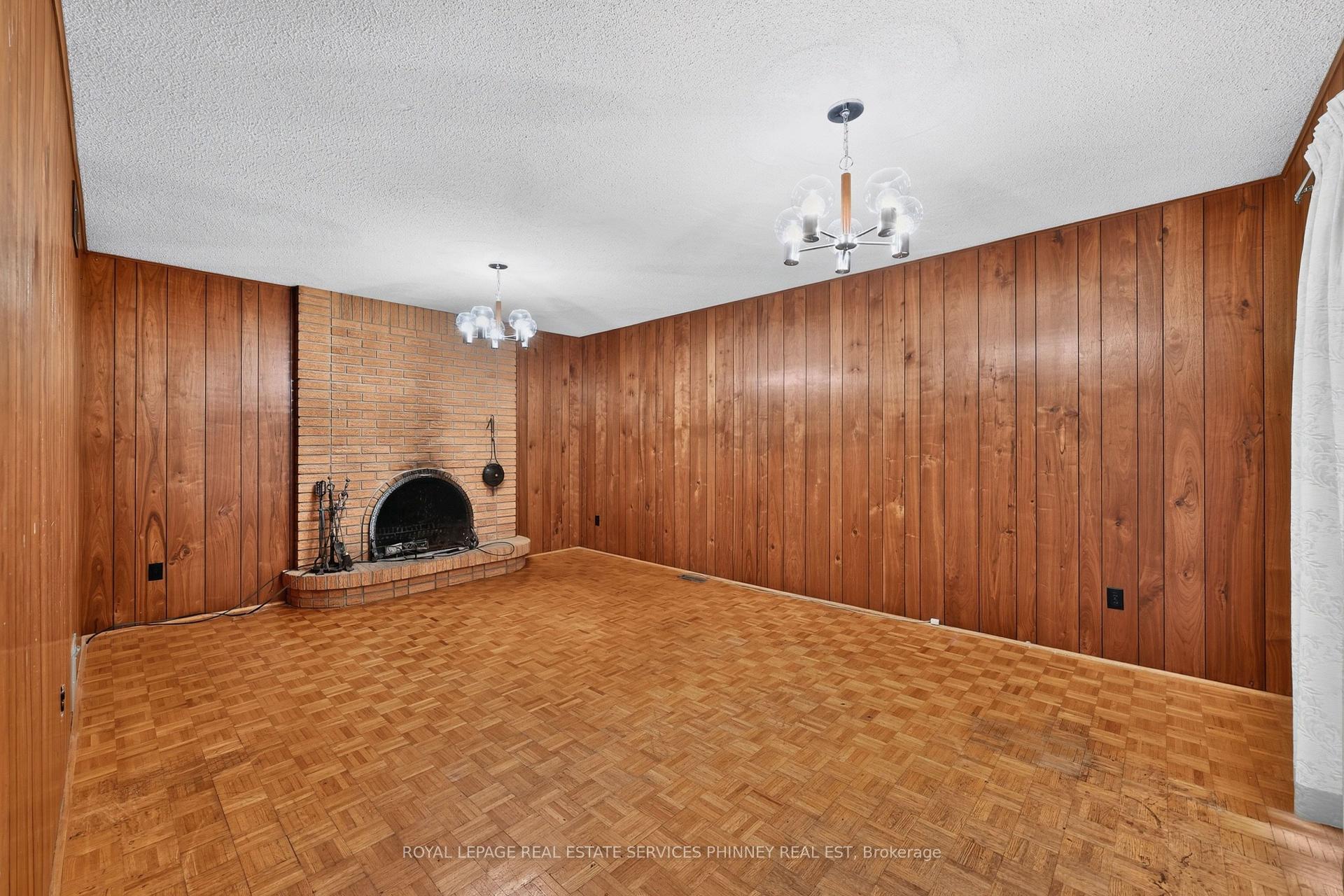 Photo 10 of 1353 Bunsden Avenue, Mississauga, Sheridan — HOMEH
