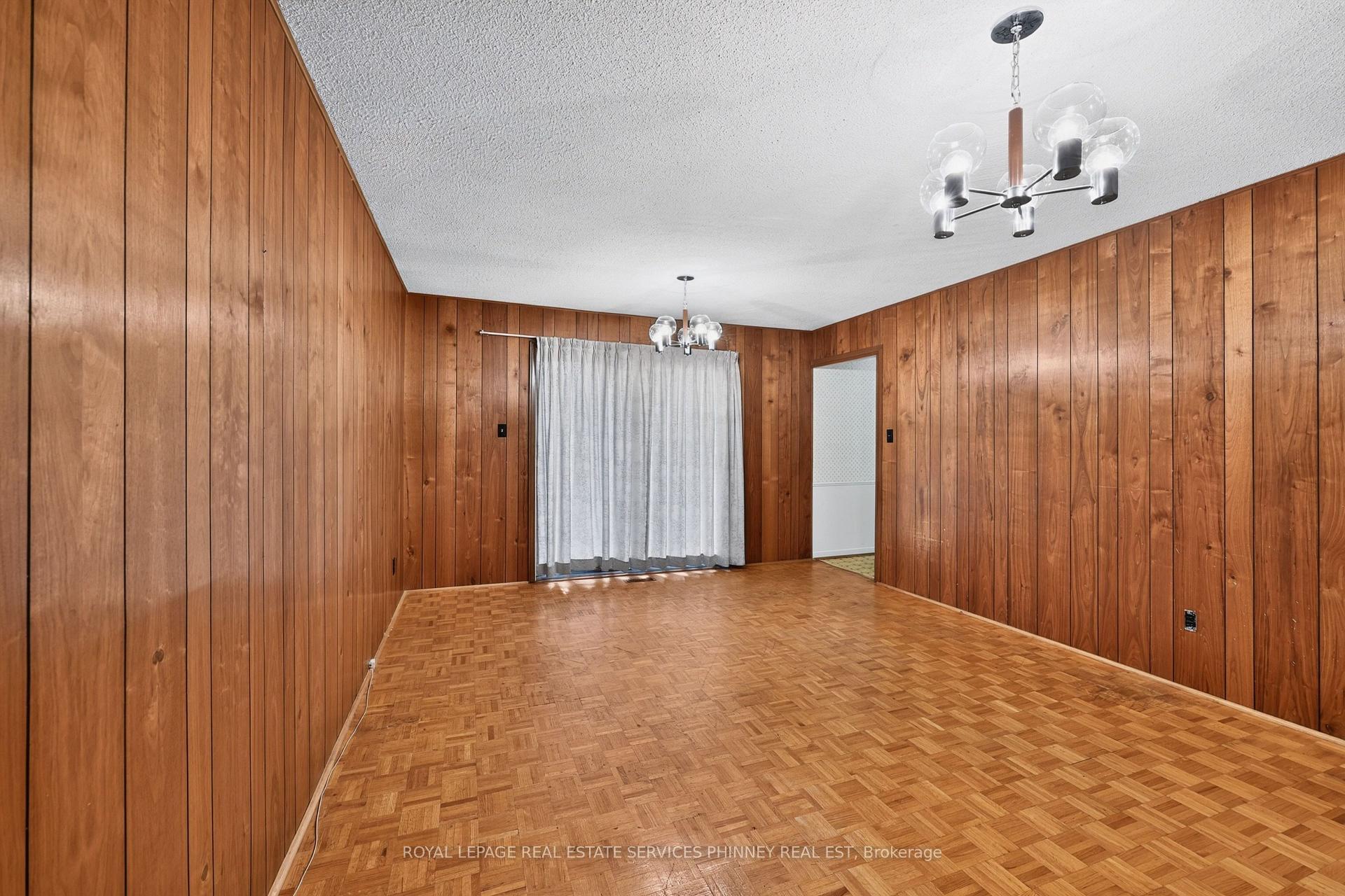 Photo 11 of 1353 Bunsden Avenue, Mississauga, Sheridan — HOMEH