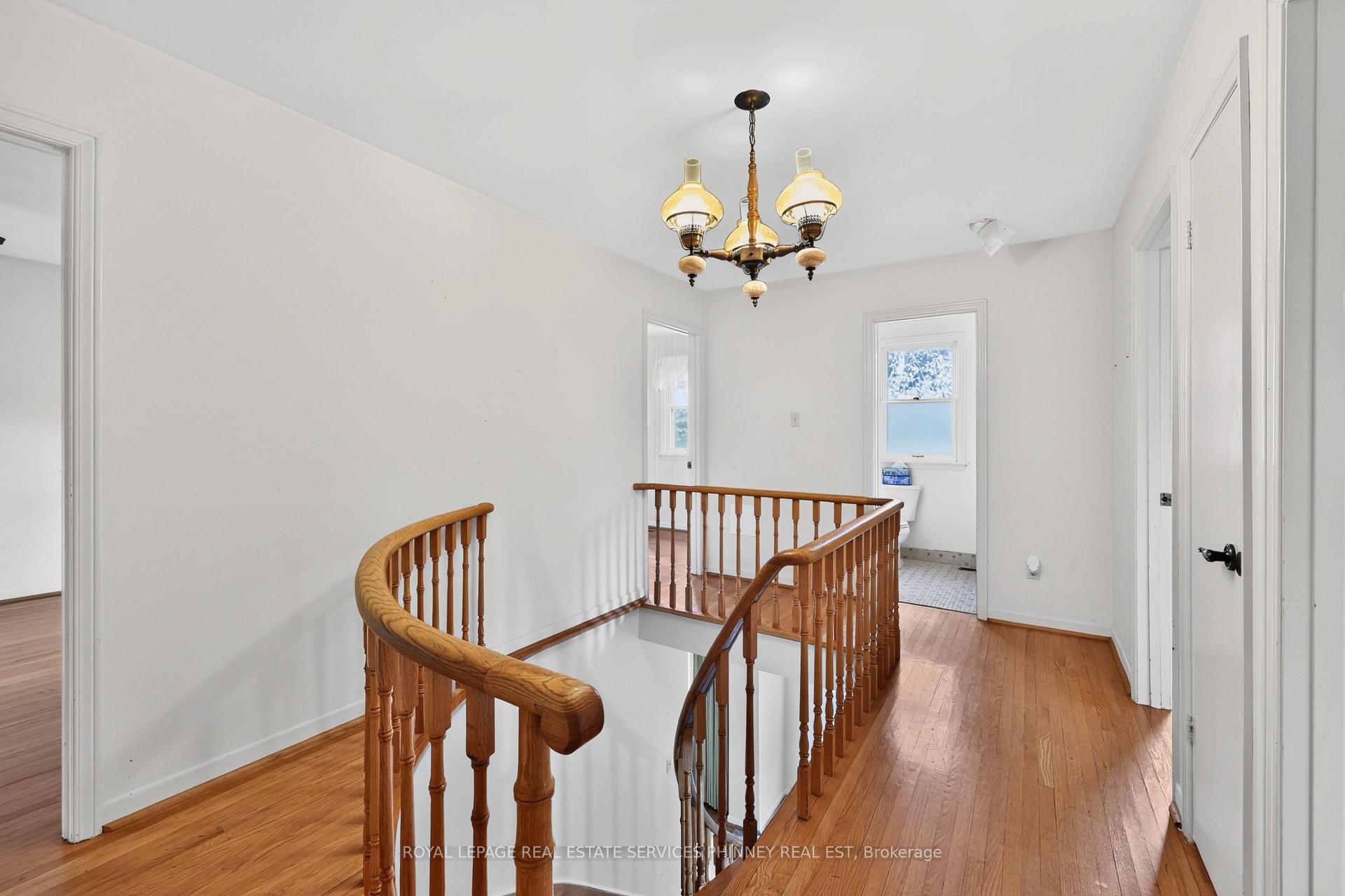 Photo 14 of 1353 Bunsden Avenue, Mississauga, Sheridan — HOMEH