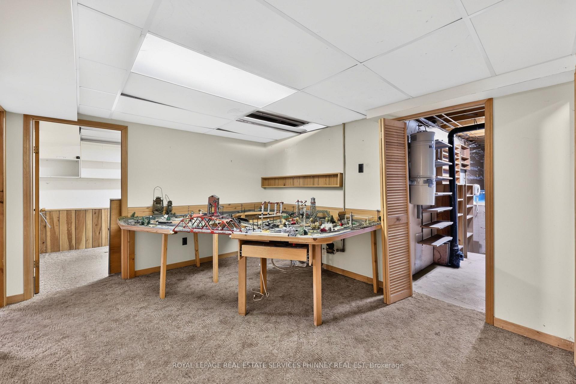 Photo 22 of 1353 Bunsden Avenue, Mississauga, Sheridan — HOMEH