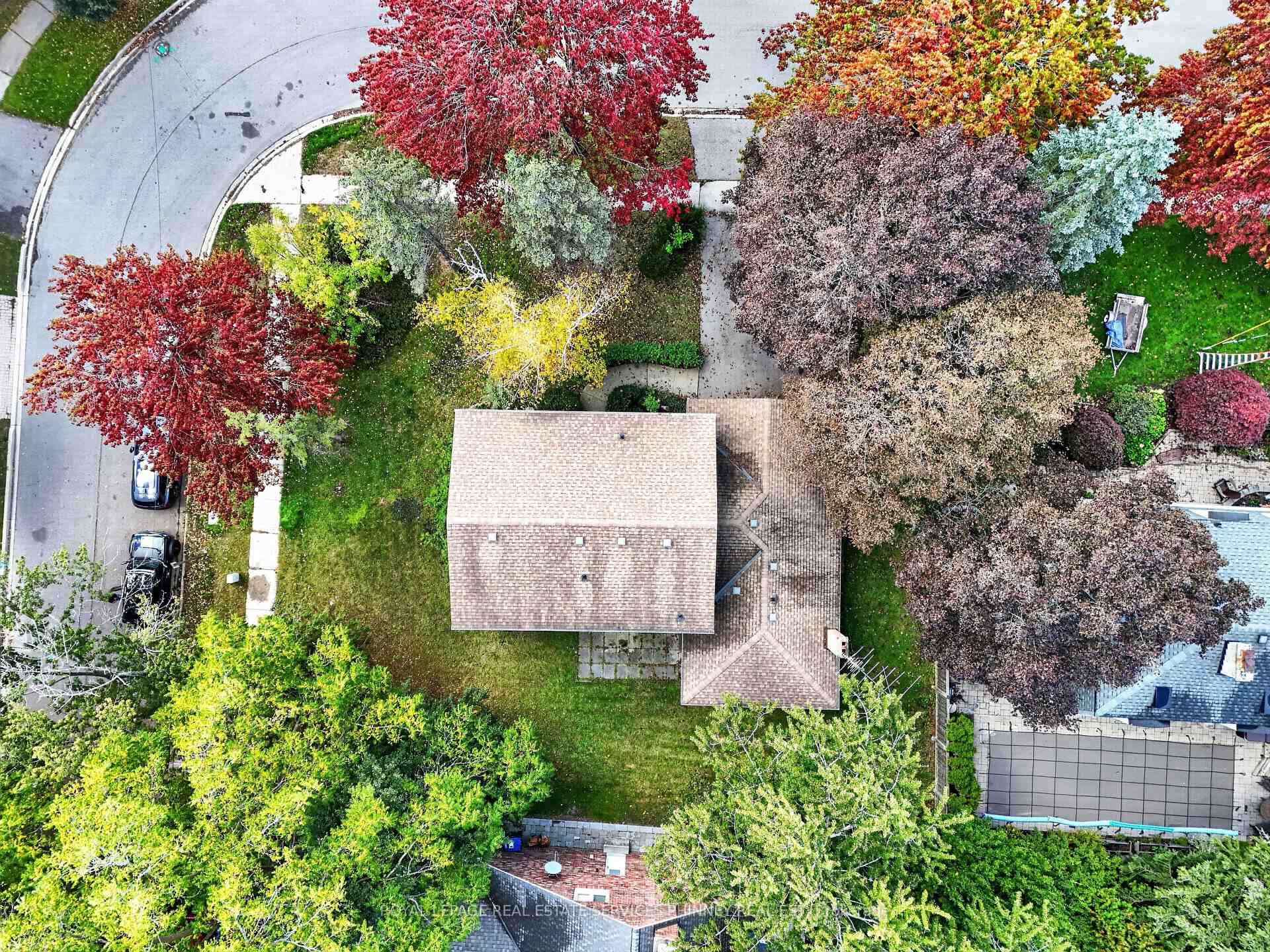 Photo 26 of 1353 Bunsden Avenue, Mississauga, Sheridan — HOMEH