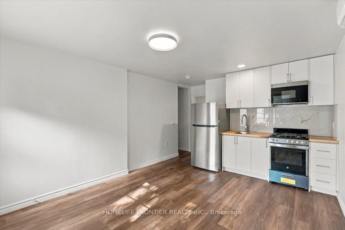 Photo 6 of Unit Unit 3, 99 Regent Road, North York, Downsview-Roding-CFB — HOMEH