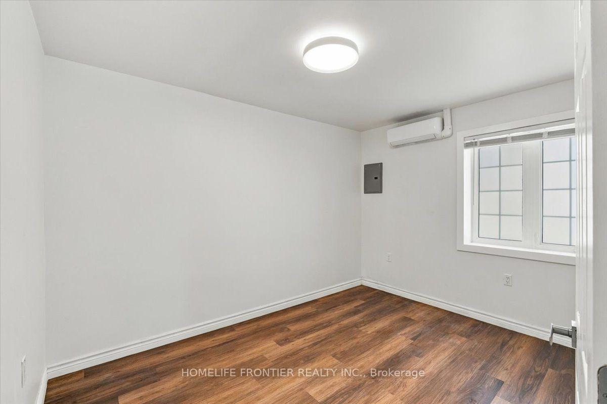 Photo 8 of Unit Unit 3, 99 Regent Road, North York, Downsview-Roding-CFB — HOMEH