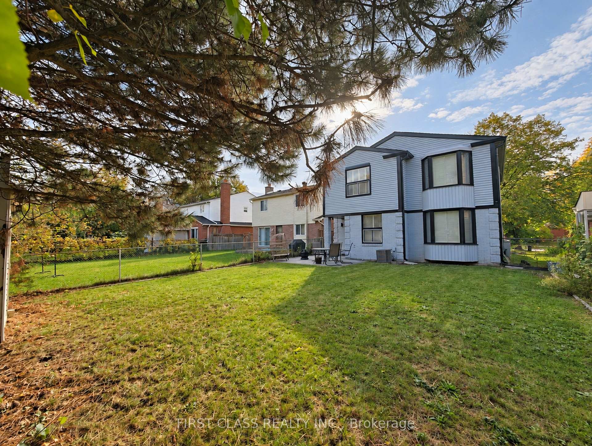 Photo 10 of 59 Longbow Square, Scarborough, Steeles — HOMEH