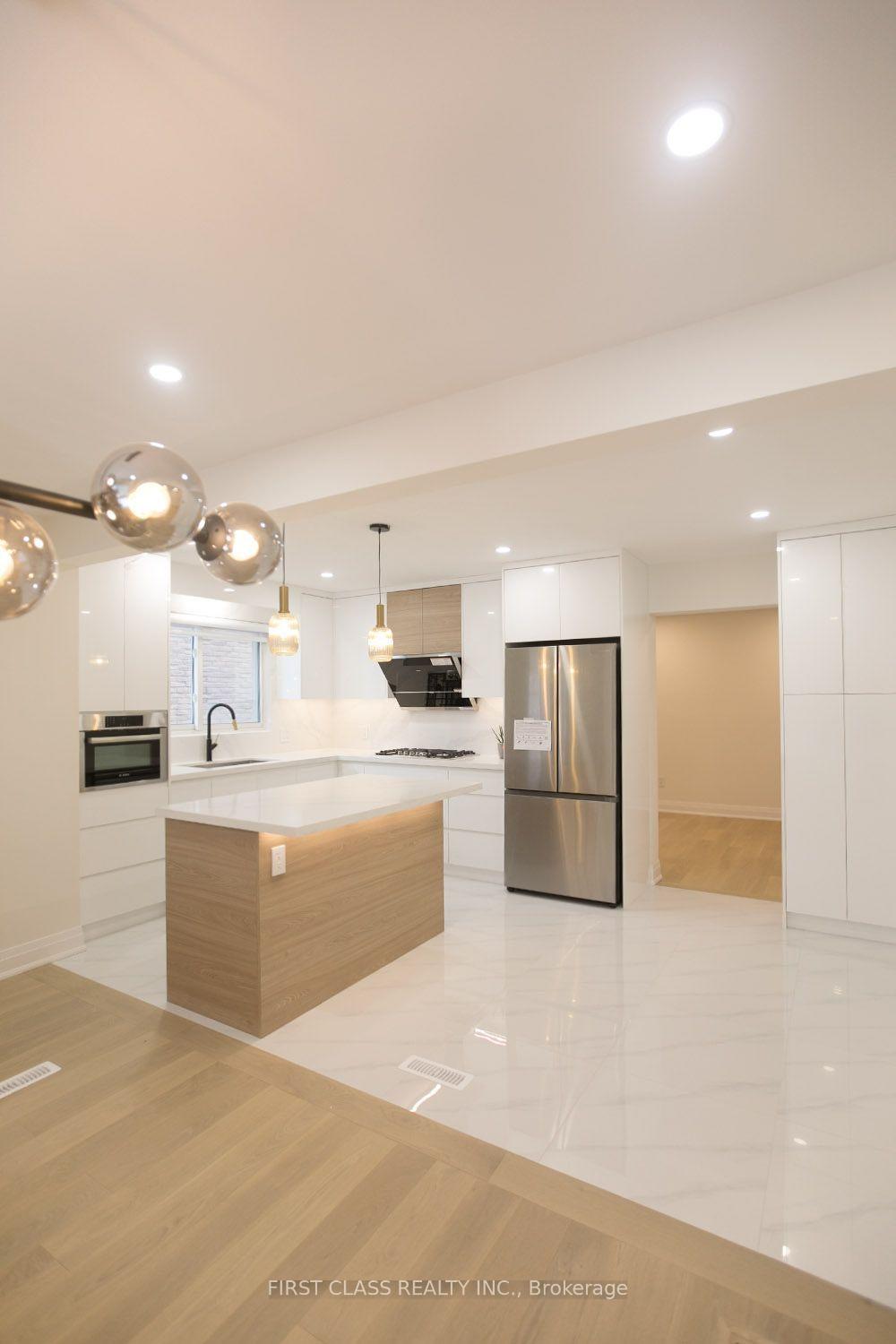 Photo 16 of 59 Longbow Square, Scarborough, Steeles — HOMEH