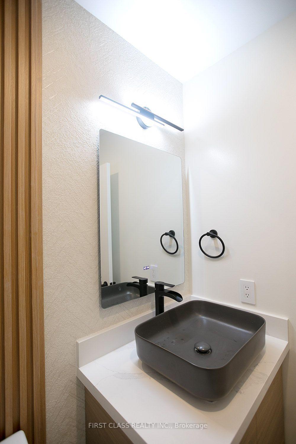 Photo 21 of 59 Longbow Square, Scarborough, Steeles — HOMEH