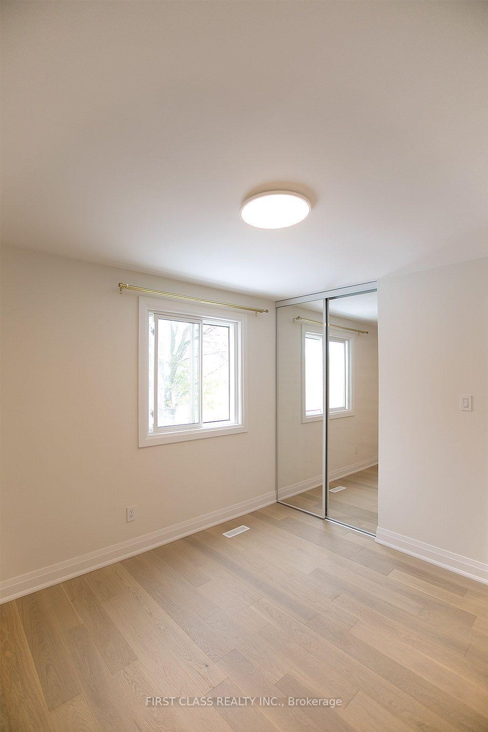 Photo 37 of 59 Longbow Square, Scarborough, Steeles — HOMEH