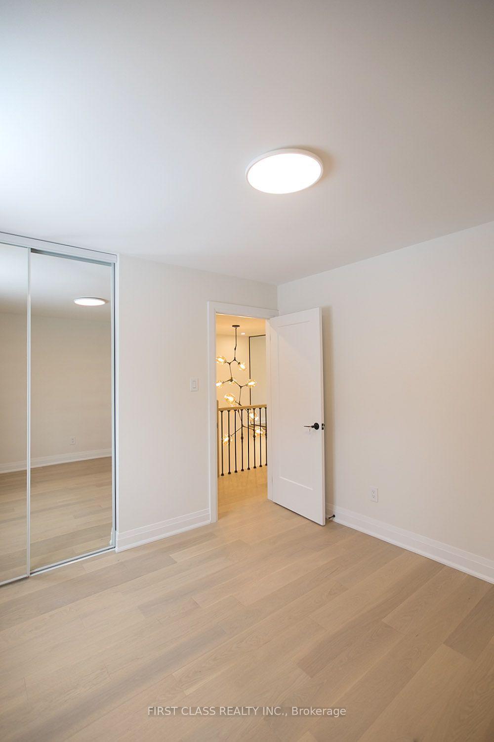 Photo 38 of 59 Longbow Square, Scarborough, Steeles — HOMEH