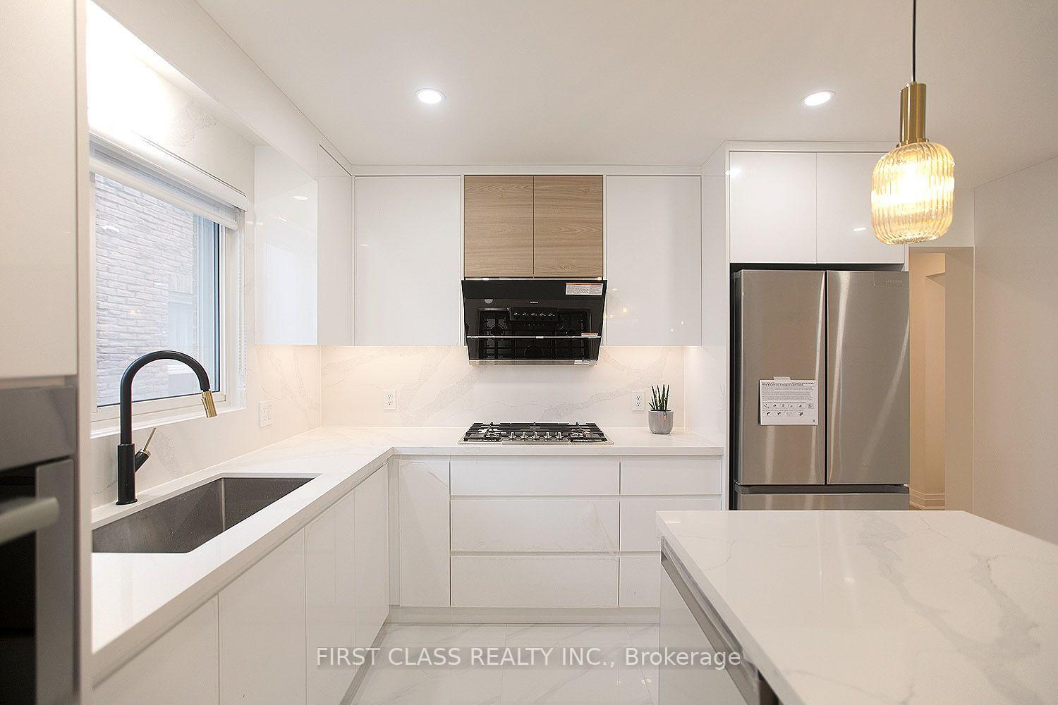Photo 44 of 59 Longbow Square, Scarborough, Steeles — HOMEH