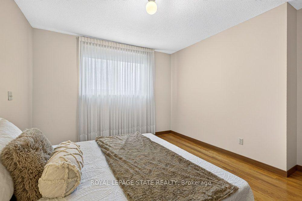 Photo 28 of 45 Worsley Road, Hamilton, Stoney Creek — HOMEH