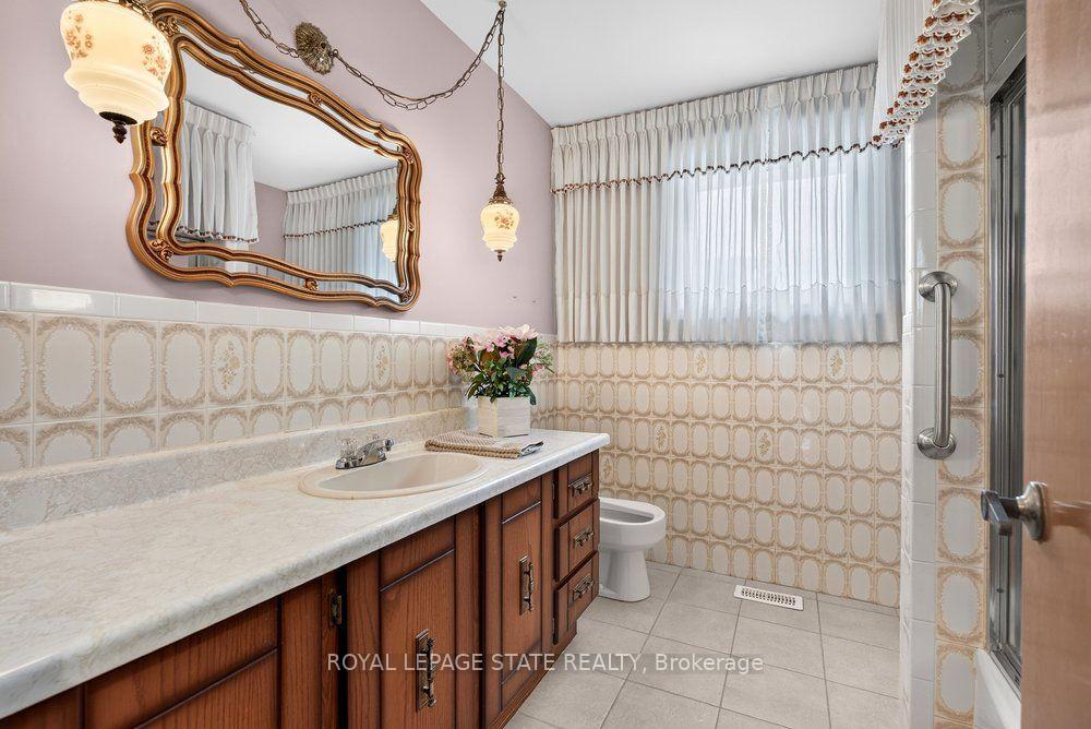 Photo 33 of 45 Worsley Road, Hamilton, Stoney Creek — HOMEH