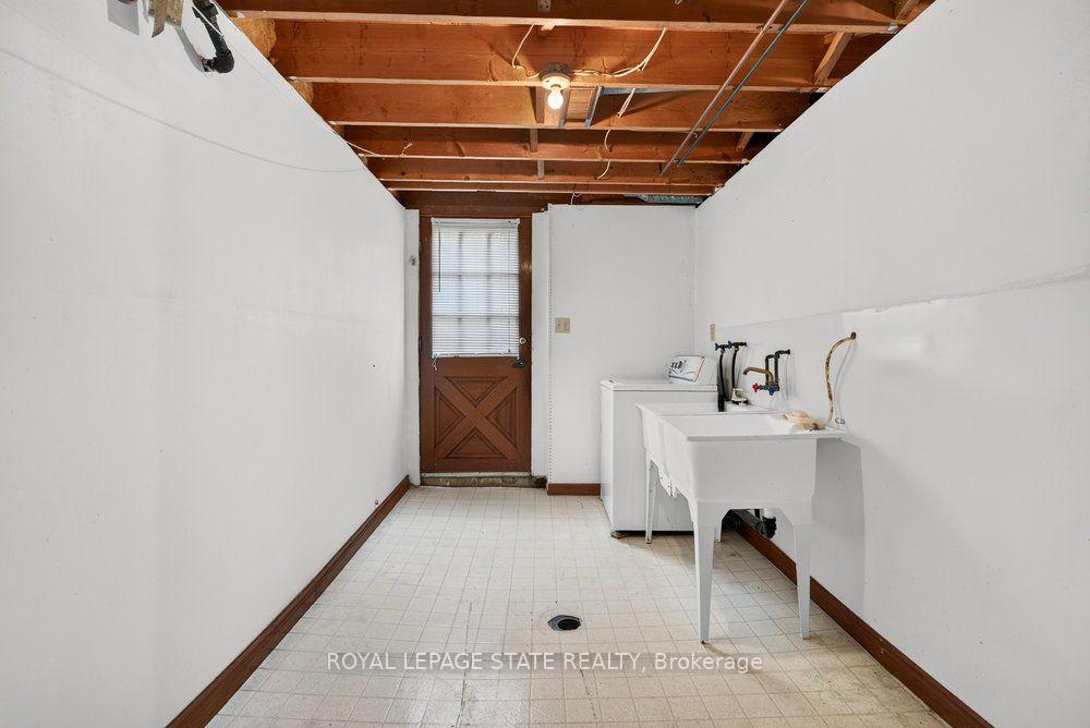 Photo 43 of 45 Worsley Road, Hamilton, Stoney Creek — HOMEH