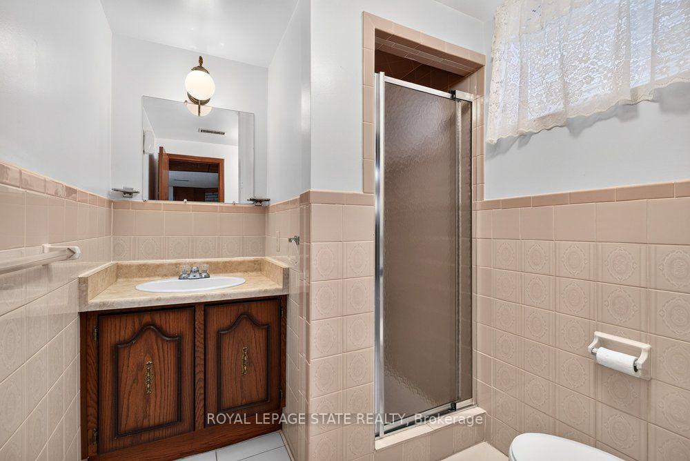 Photo 44 of 45 Worsley Road, Hamilton, Stoney Creek — HOMEH