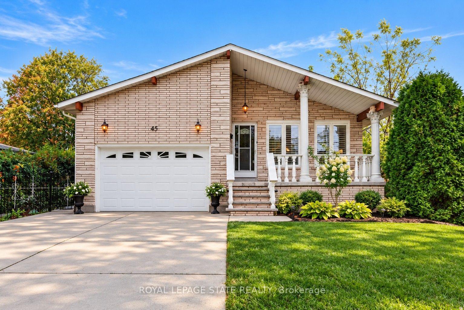 Photo 2 of 45 Worsley Road, Hamilton, Stoney Creek — HOMEH