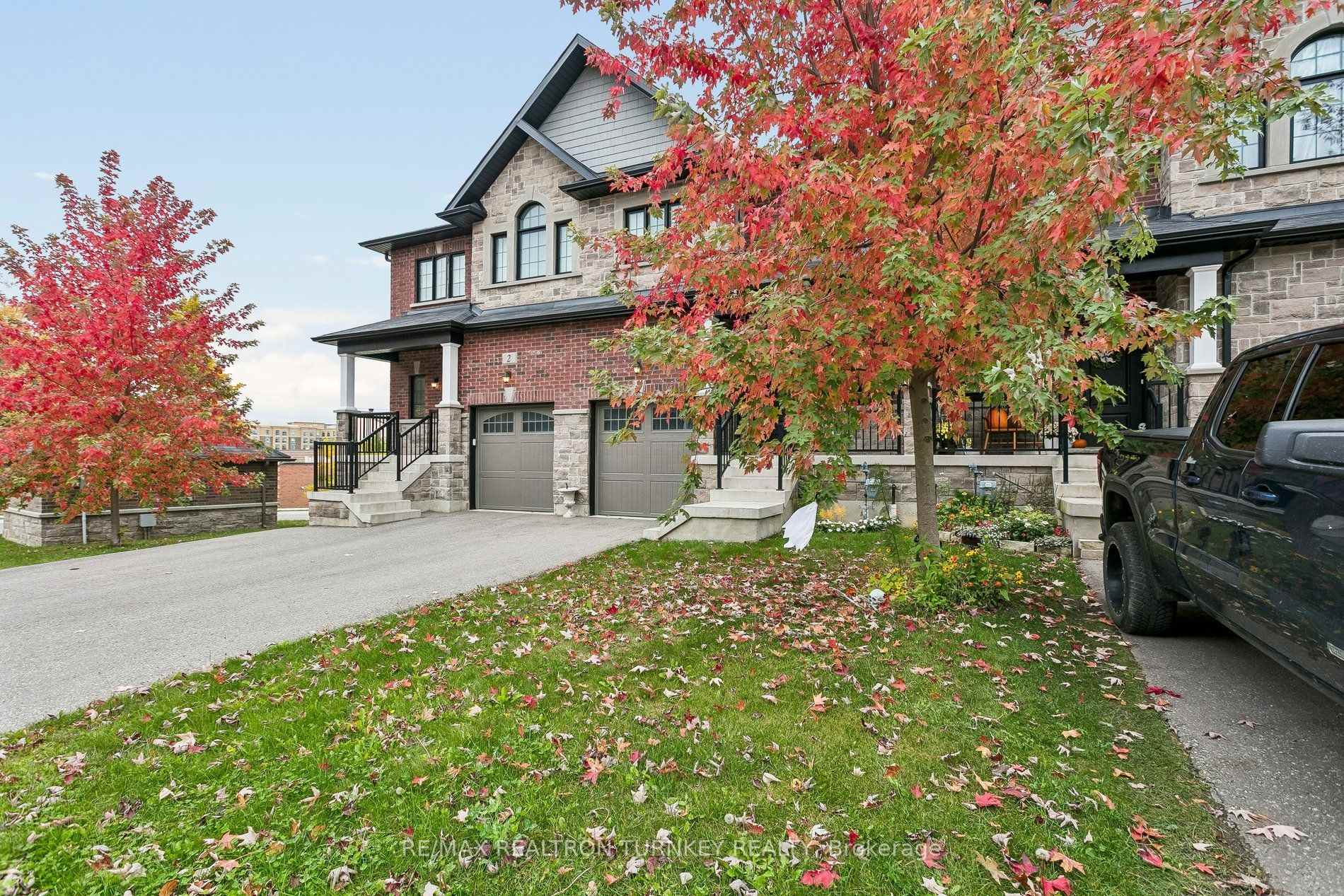 Photo 3 of 4 Gord Matthews Way, Uxbridge — HOMEH