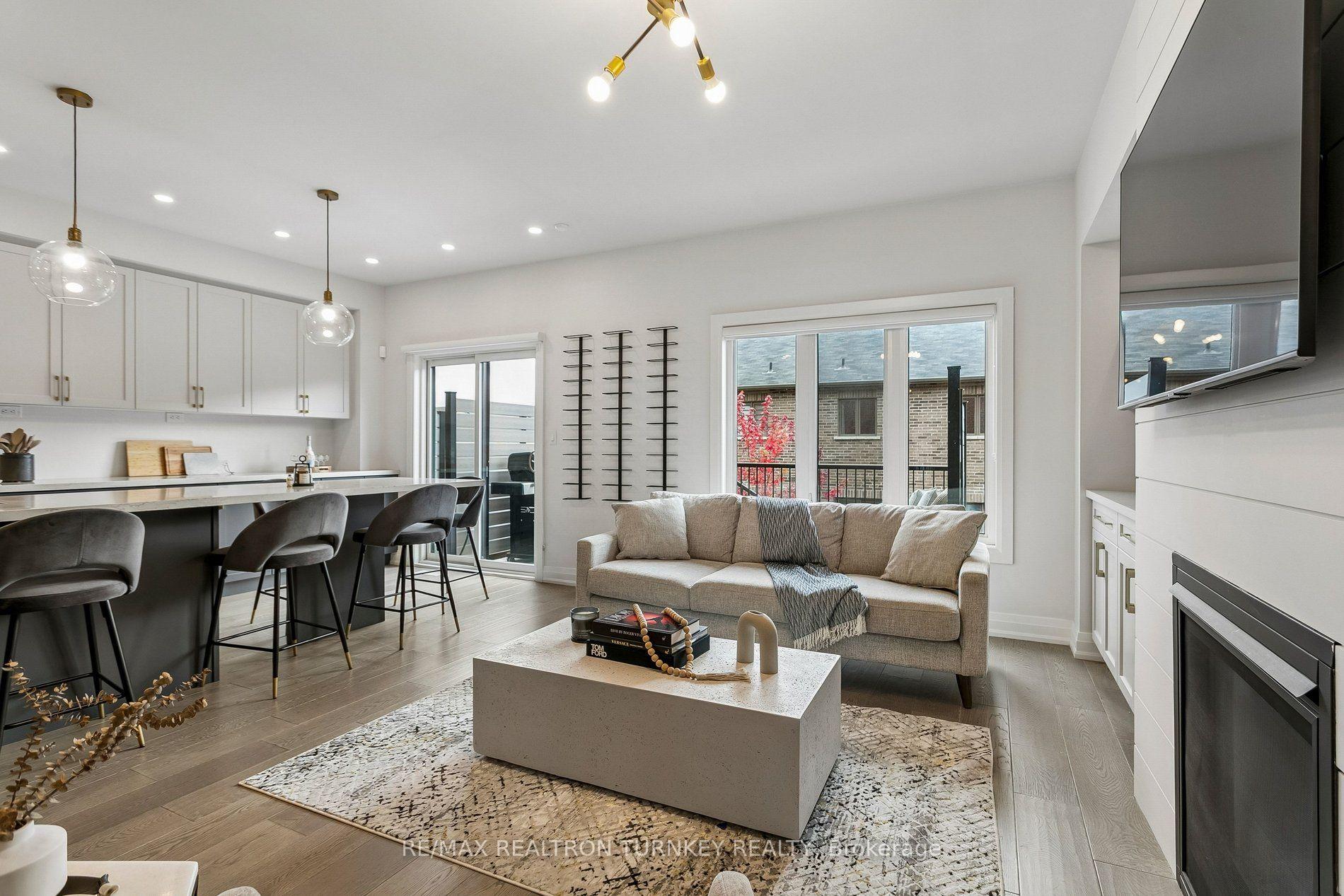 Photo 9 of 4 Gord Matthews Way, Uxbridge — HOMEH