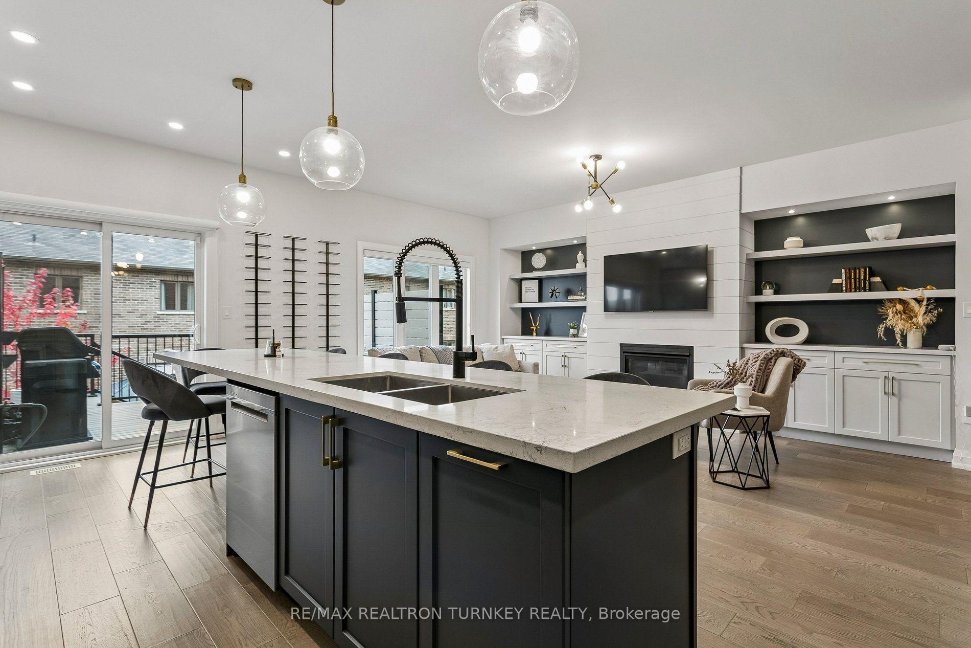 Photo 14 of 4 Gord Matthews Way, Uxbridge — HOMEH