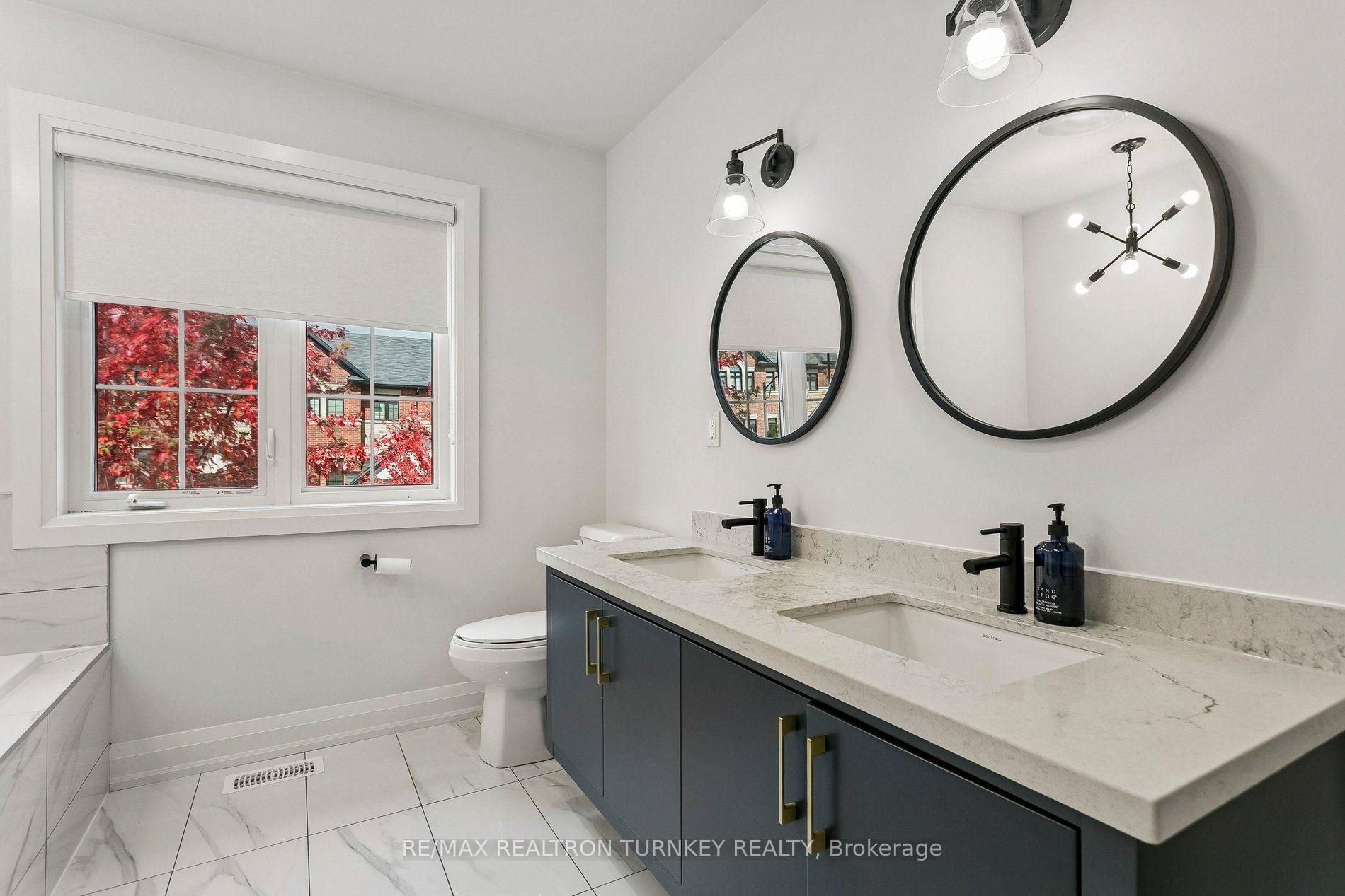Photo 32 of 4 Gord Matthews Way, Uxbridge — HOMEH