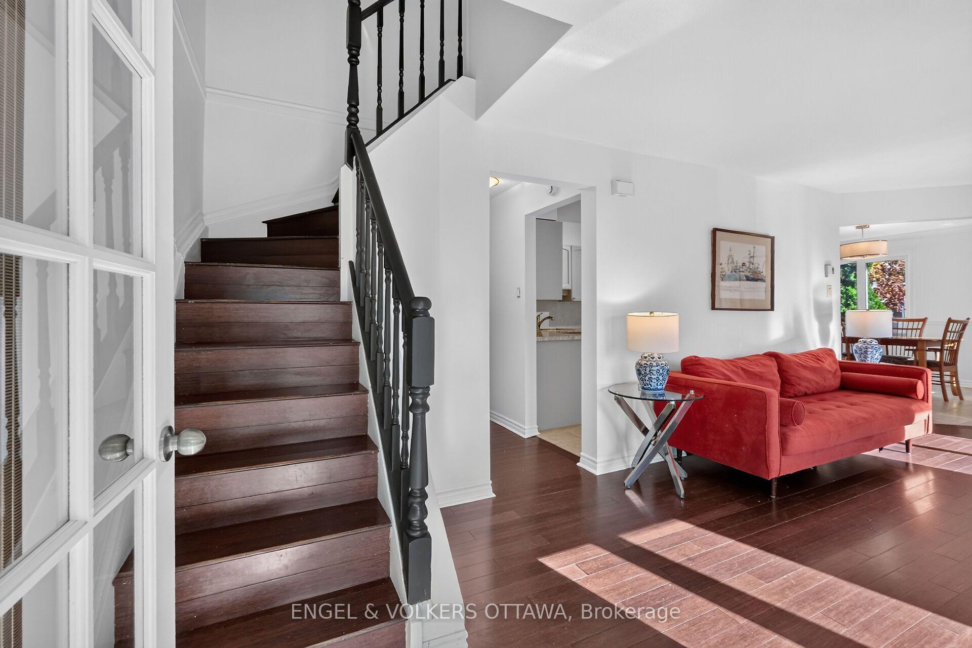 Photo 4 of Unit 100, 1780 Marsala Crescent, Ottawa, Fallingbrook/Pineridge — HOMEH