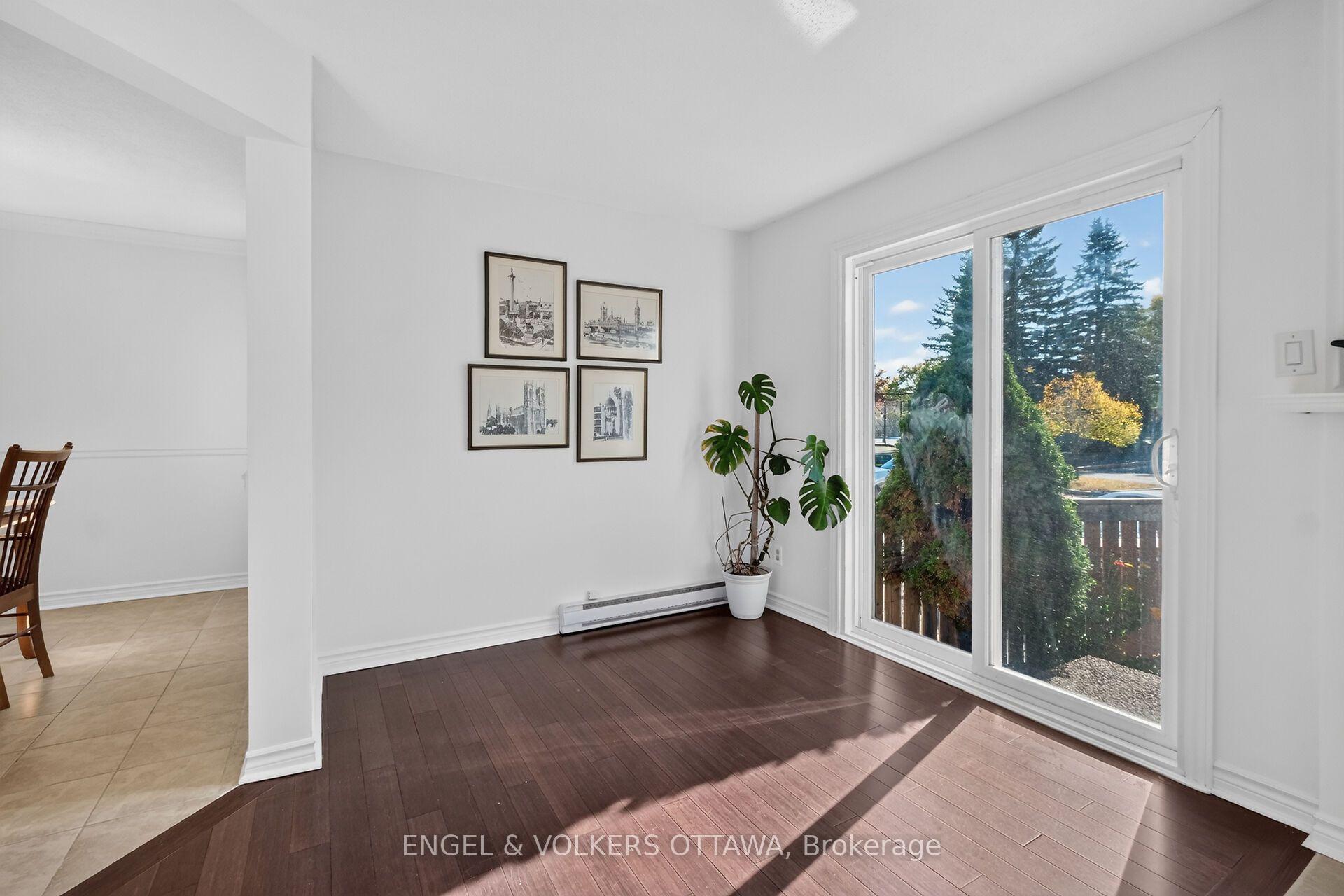 Photo 8 of Unit 100, 1780 Marsala Crescent, Ottawa, Fallingbrook/Pineridge — HOMEH