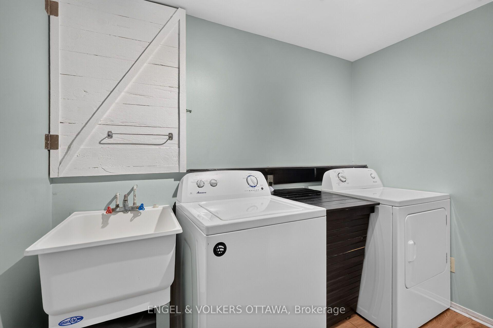 Photo 41 of Unit 100, 1780 Marsala Crescent, Ottawa, Fallingbrook/Pineridge — HOMEH