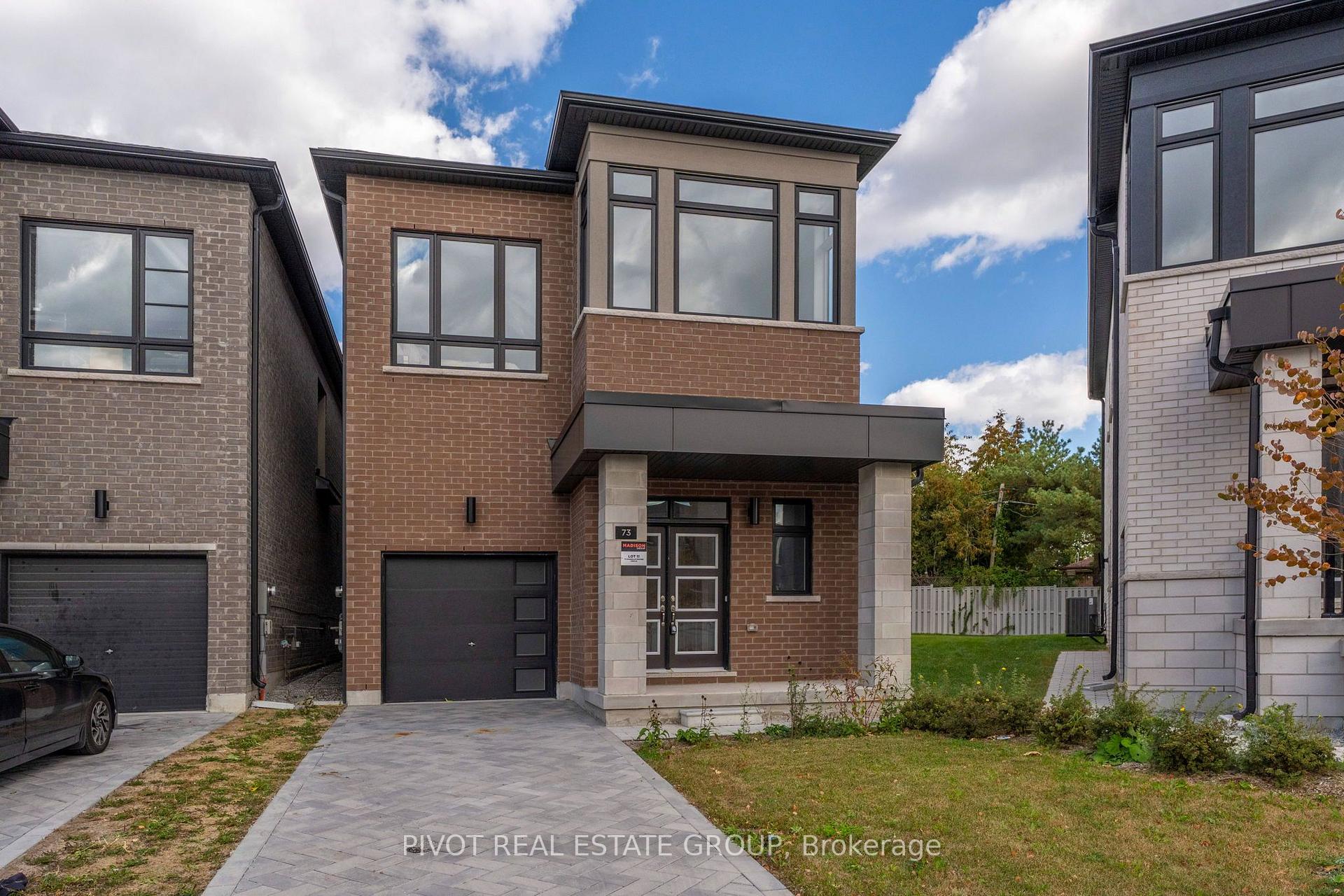 Photo 2 of 73 Danielle Moore Circle, Scarborough, Bendale — HOMEH