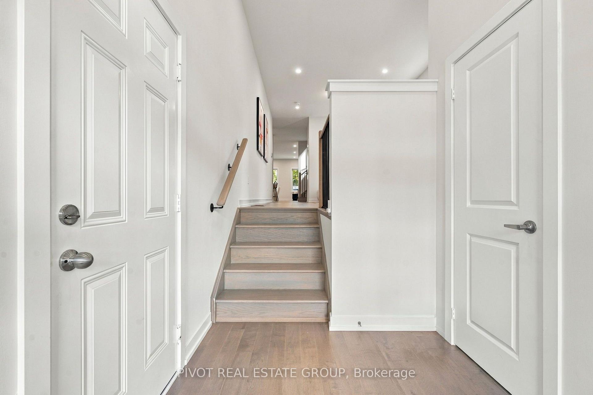 Photo 6 of 73 Danielle Moore Circle, Scarborough, Bendale — HOMEH