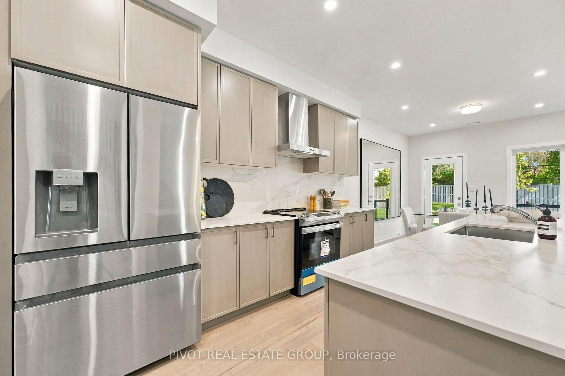 Photo 13 of 73 Danielle Moore Circle, Scarborough, Bendale — HOMEH