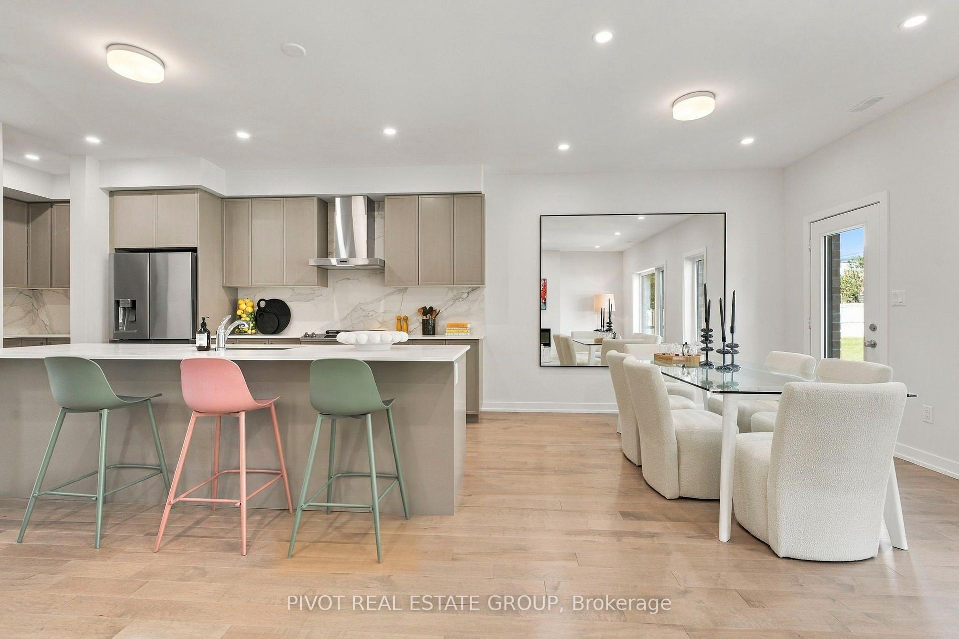 Photo 17 of 73 Danielle Moore Circle, Scarborough, Bendale — HOMEH