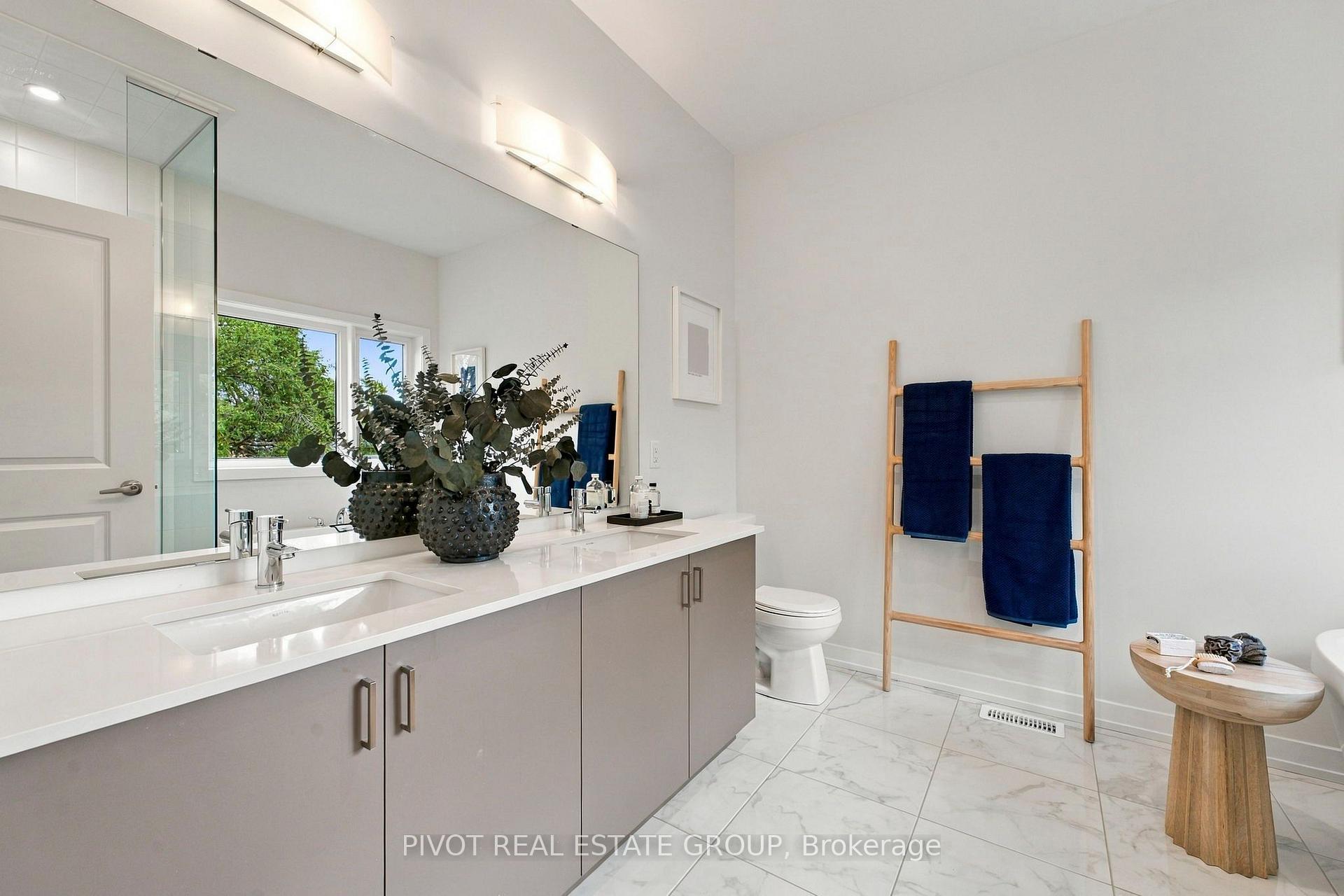 Photo 27 of 73 Danielle Moore Circle, Scarborough, Bendale — HOMEH