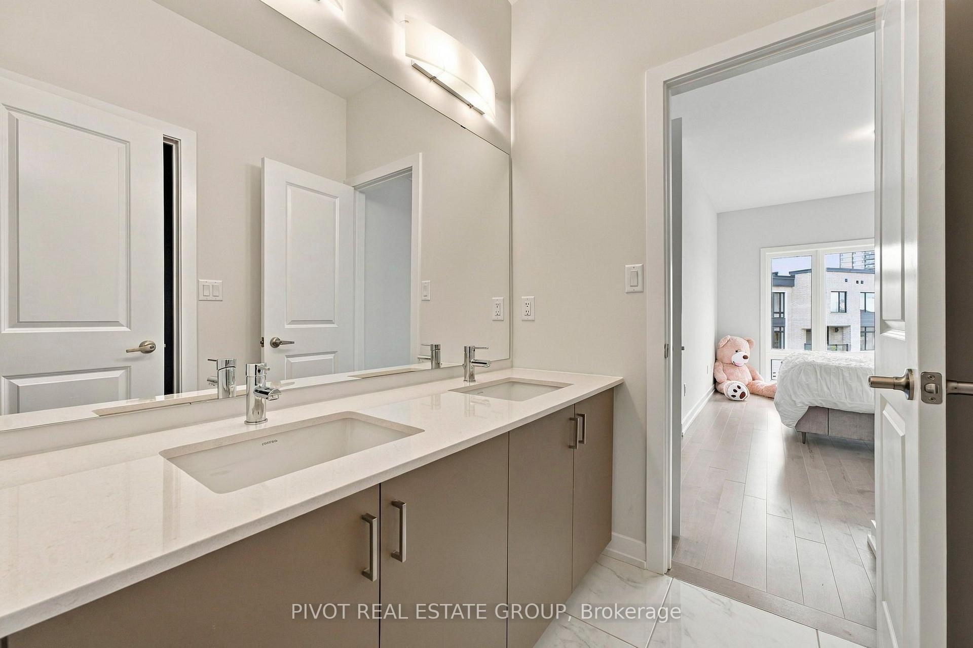 Photo 30 of 73 Danielle Moore Circle, Scarborough, Bendale — HOMEH