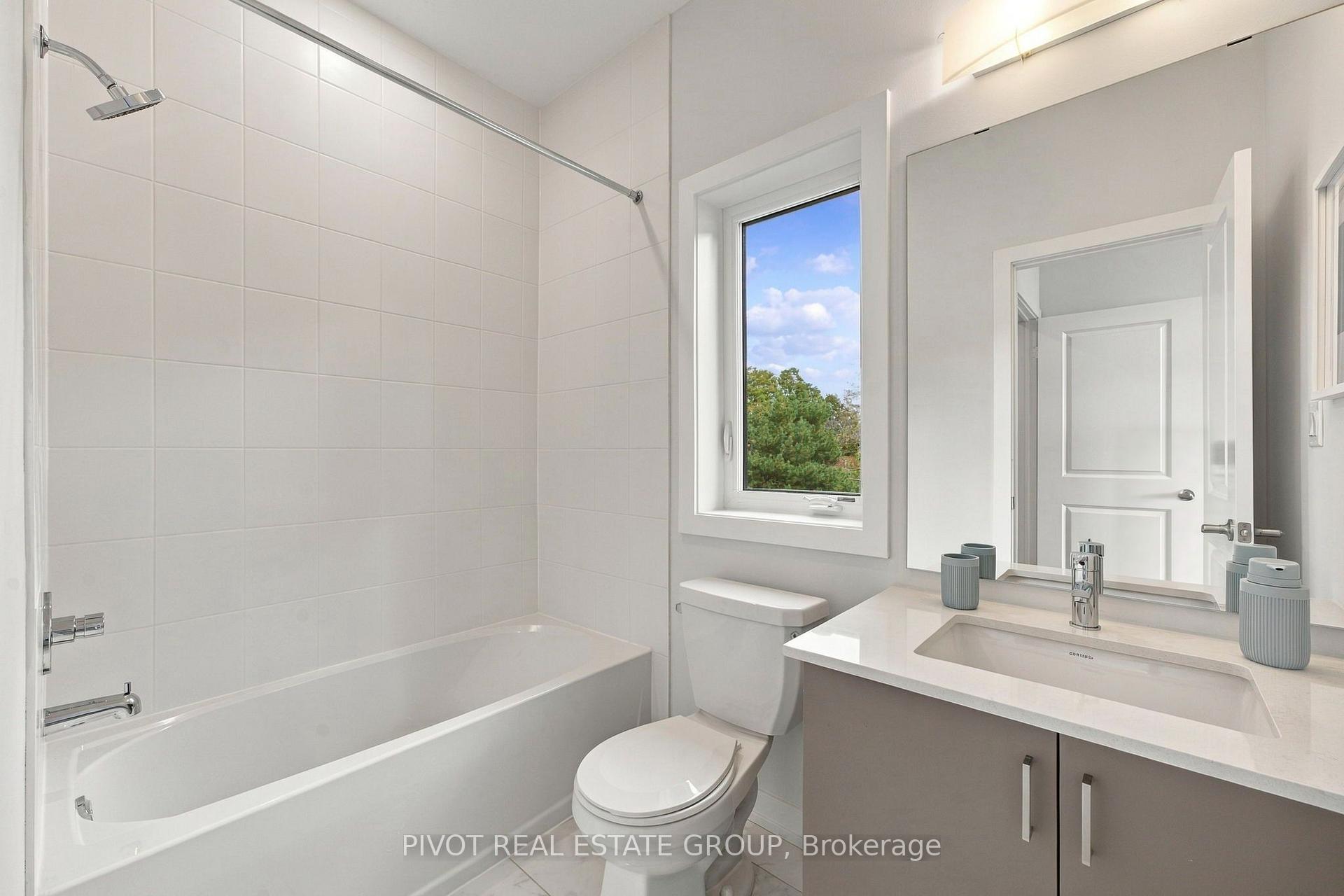 Photo 34 of 73 Danielle Moore Circle, Scarborough, Bendale — HOMEH