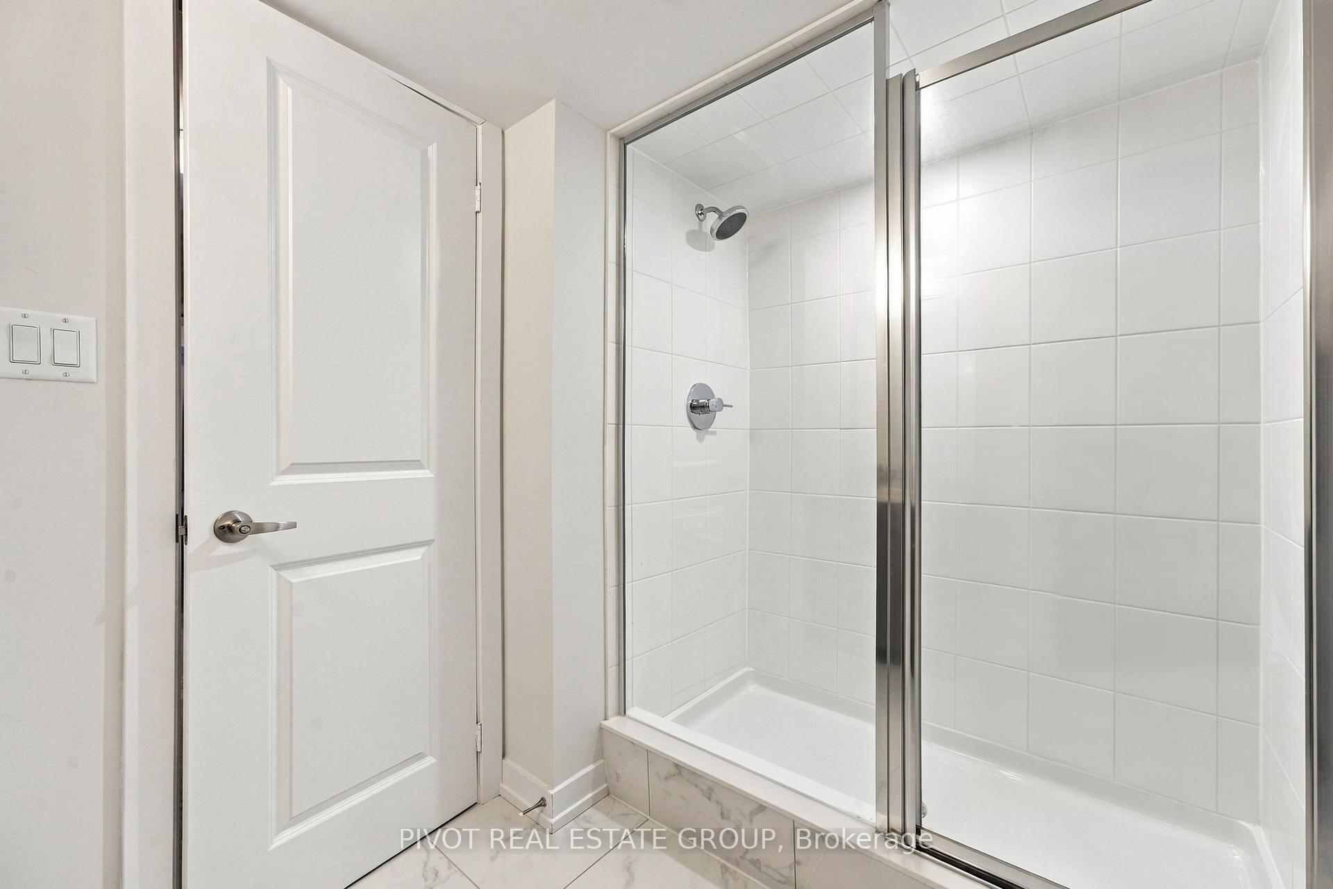 Photo 43 of 73 Danielle Moore Circle, Scarborough, Bendale — HOMEH