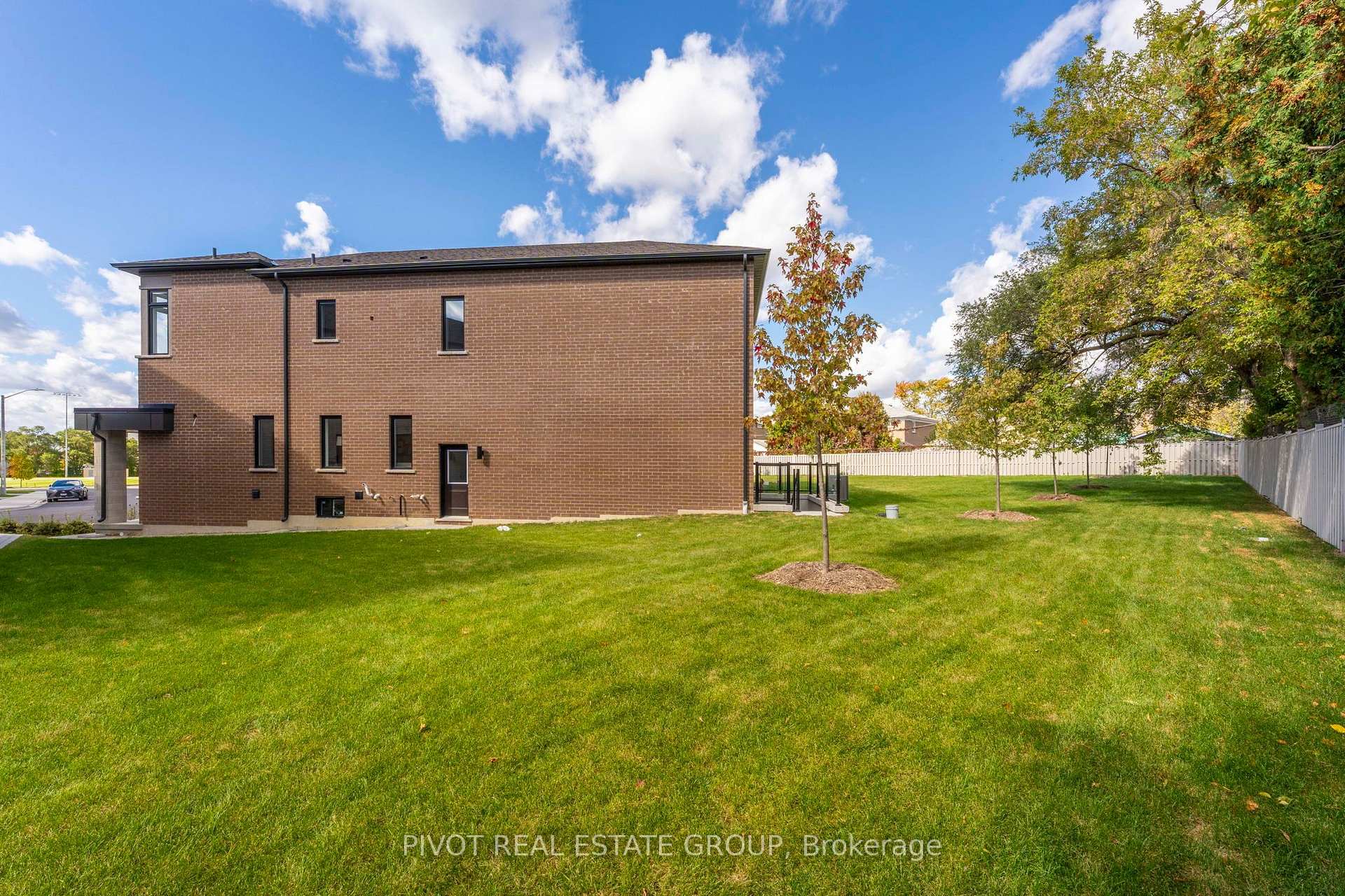 Photo 45 of 73 Danielle Moore Circle, Scarborough, Bendale — HOMEH