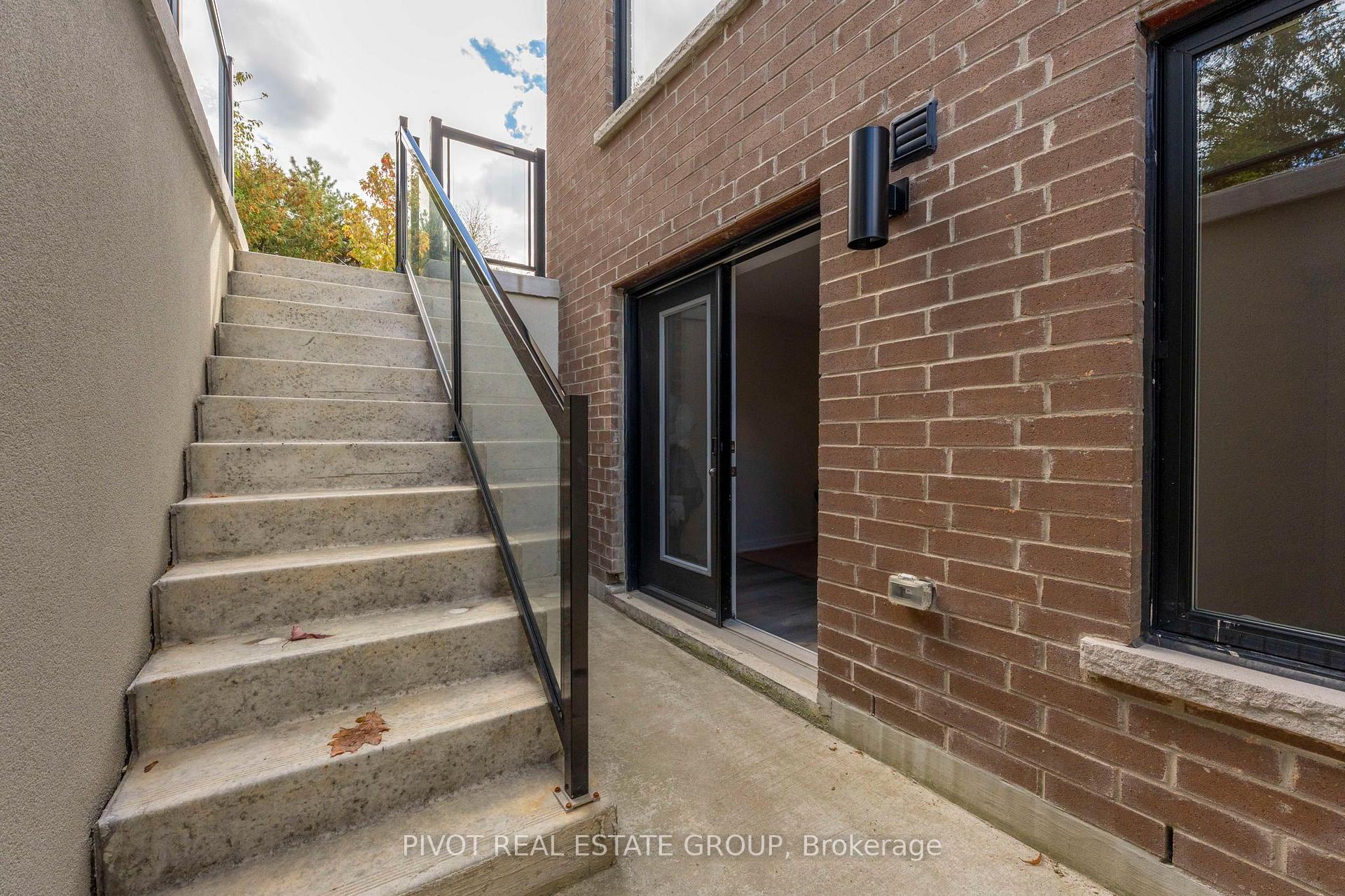 Photo 49 of 73 Danielle Moore Circle, Scarborough, Bendale — HOMEH