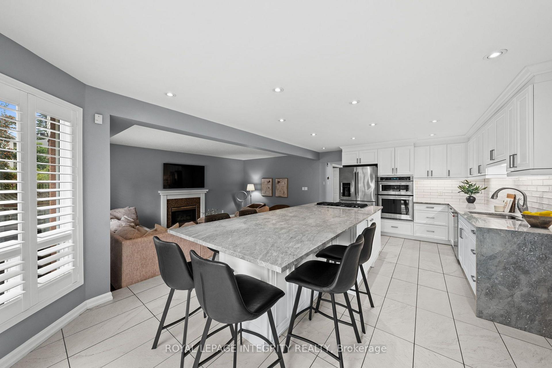 Photo 4 of 3 Nakota Way, Ottawa, Barrhaven - Longfields — HOMEH
