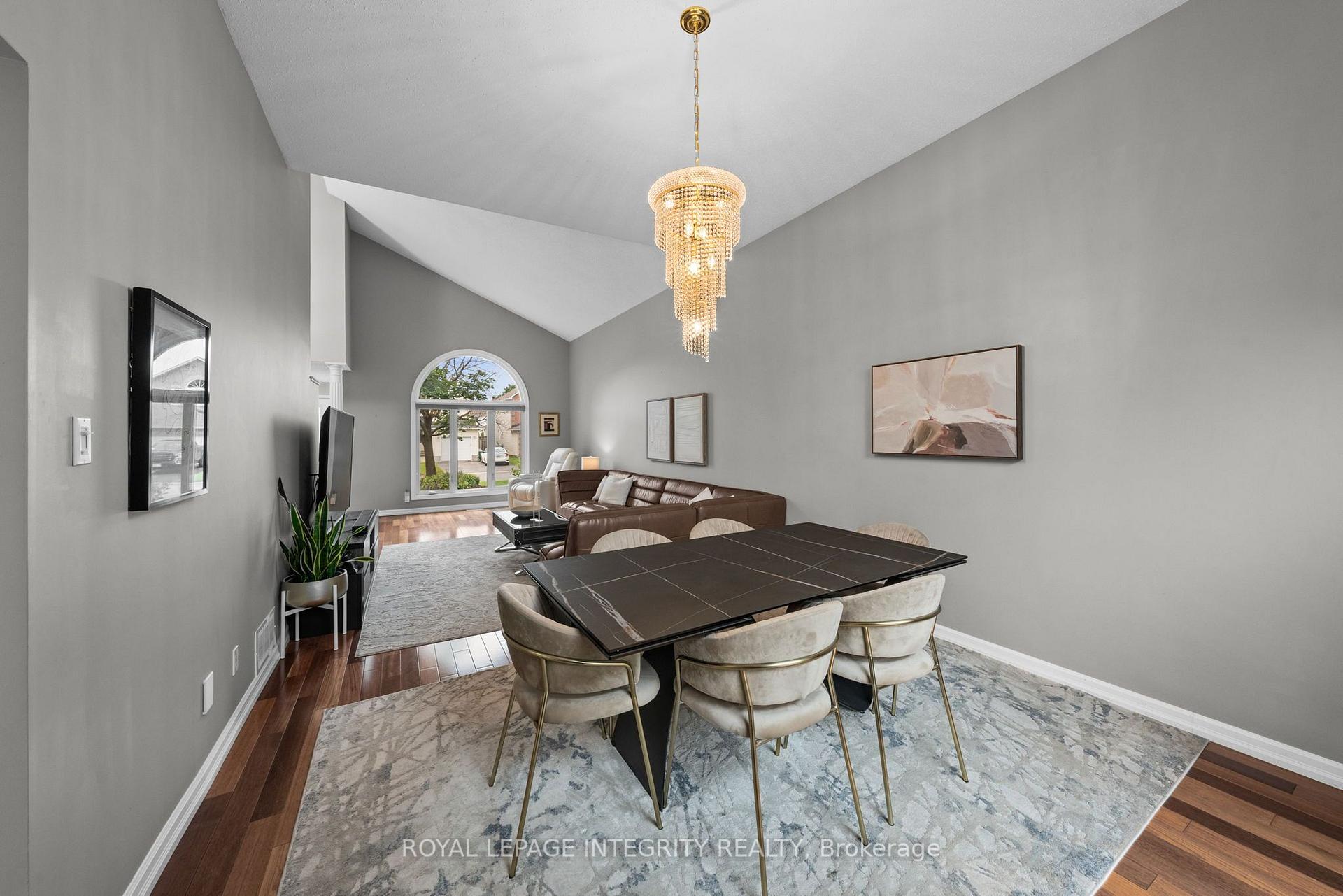 Photo 10 of 3 Nakota Way, Ottawa, Barrhaven - Longfields — HOMEH
