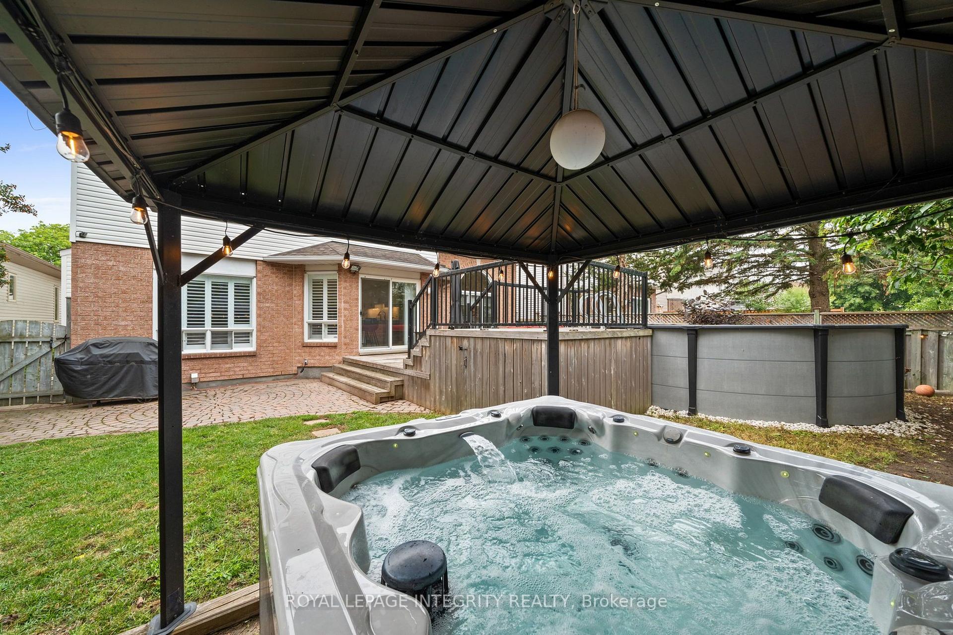 Photo 33 of 3 Nakota Way, Ottawa, Barrhaven - Longfields — HOMEH