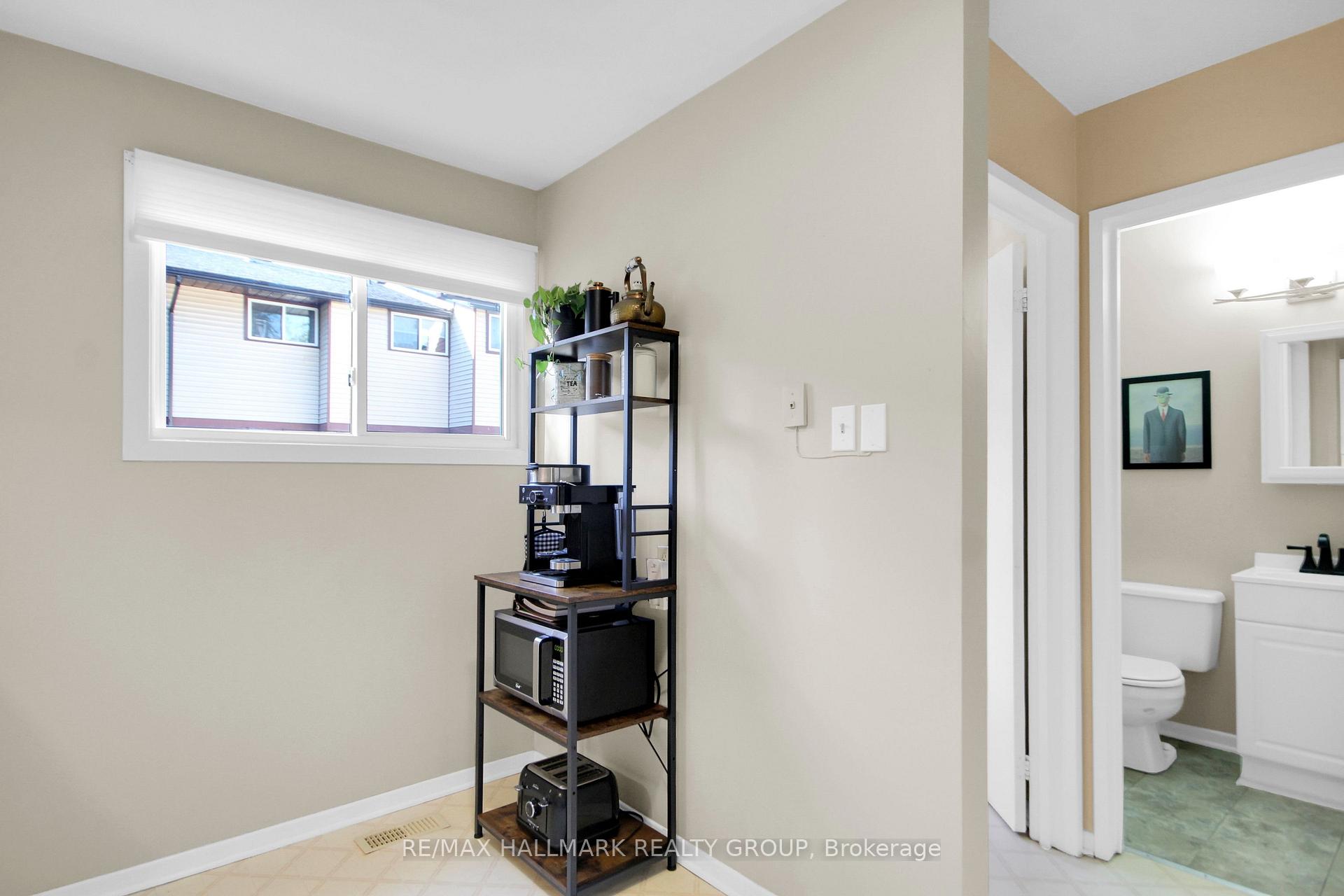 Photo 6 of Unit 61, 1582 Feather Lane, Ottawa, Sawmill Creek/Timbermill — HOMEH